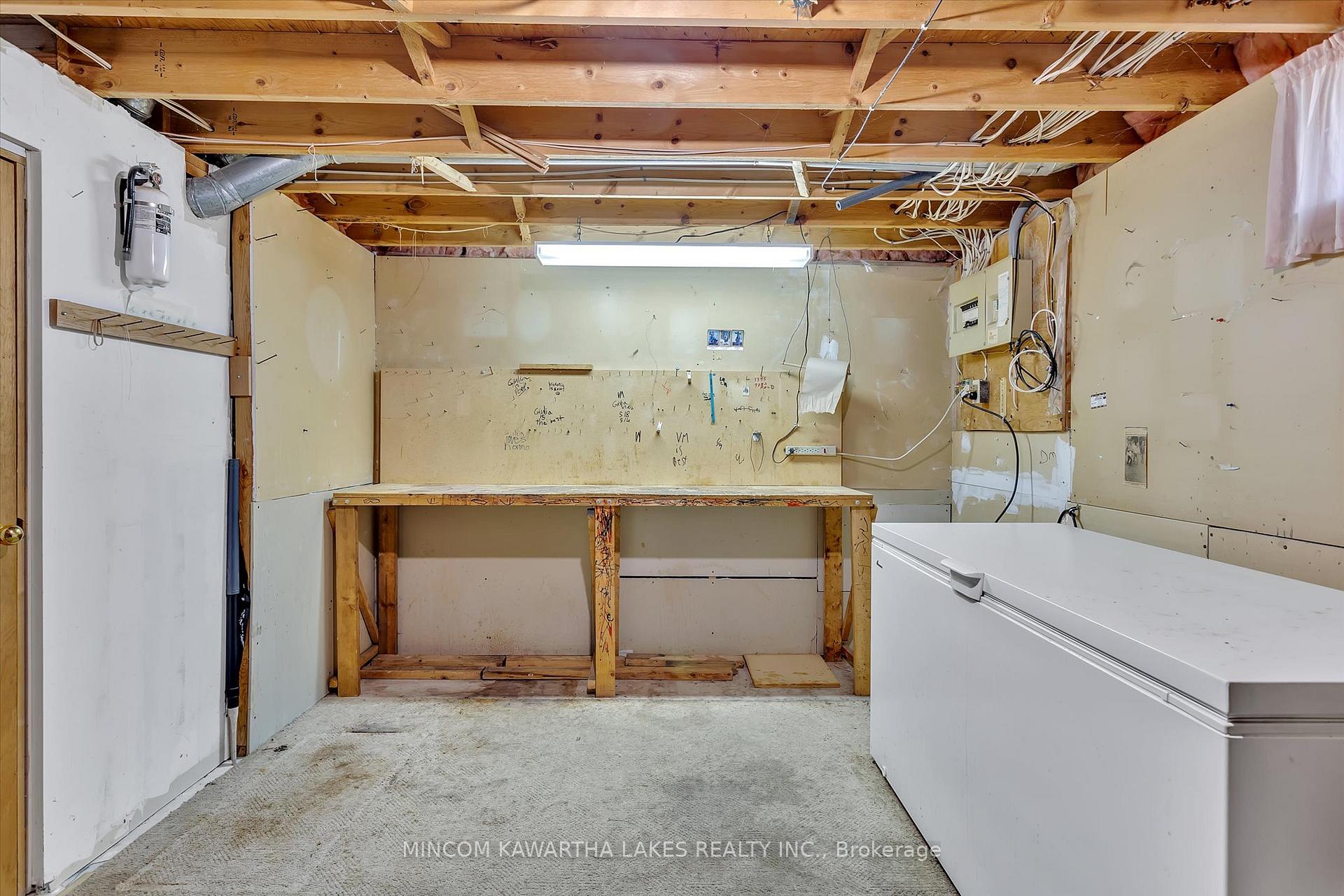 Photo 40 of 1914 Parkwood Circle, Peterborough, Monaghan Ward 2 — HOMEH