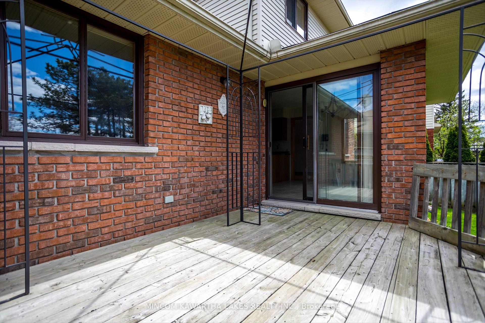Photo 44 of 1914 Parkwood Circle, Peterborough, Monaghan Ward 2 — HOMEH