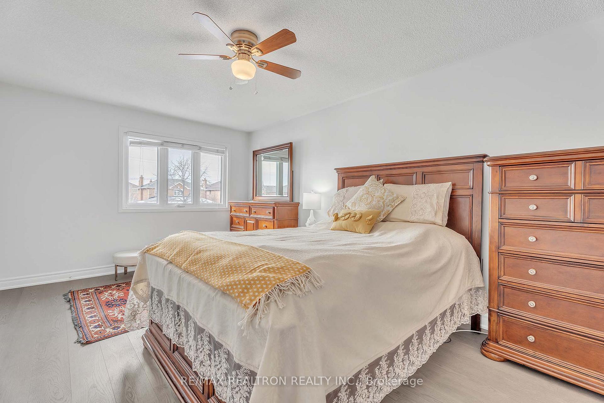 Photo 19 of 123 Mapes Avenue, Vaughan, West Woodbridge — HOMEH