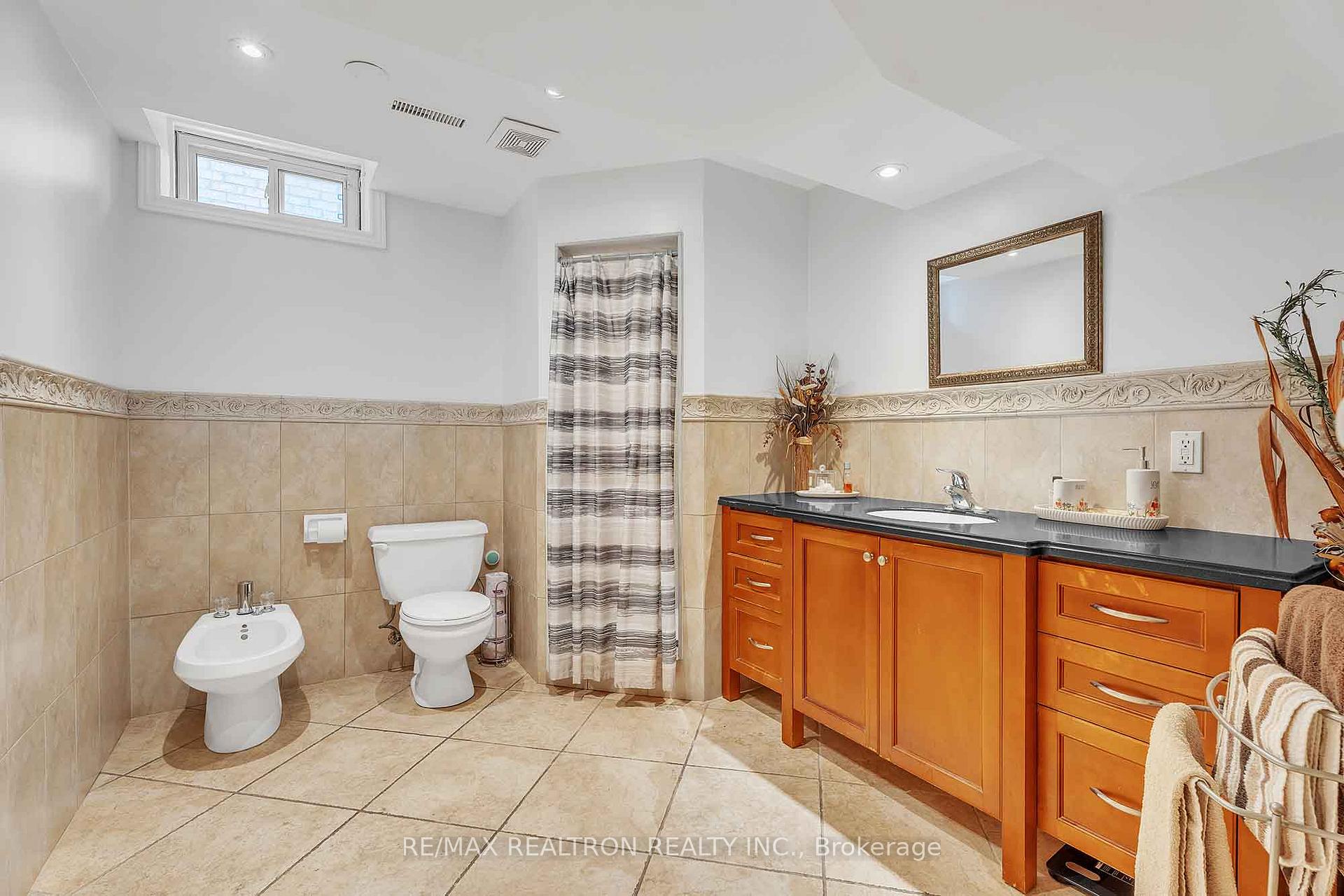 Photo 26 of 123 Mapes Avenue, Vaughan, West Woodbridge — HOMEH