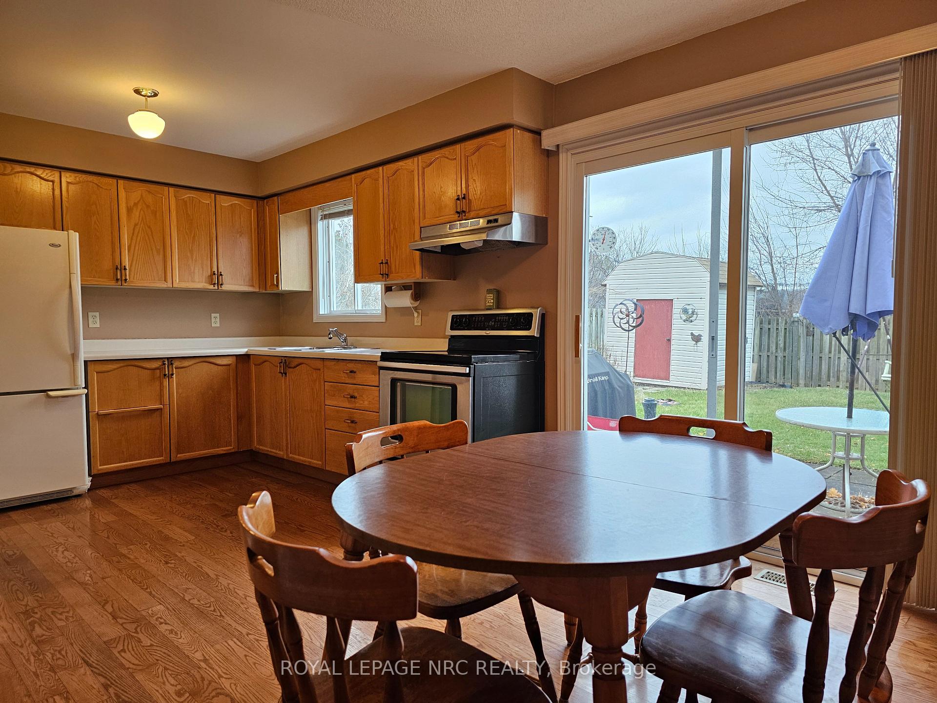 Photo 8 of 107 Commercial Street, Welland, Lincoln/Crowland — HOMEH