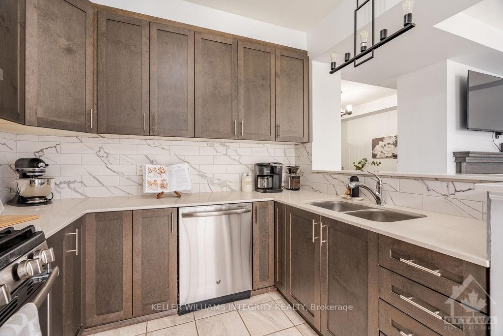 Photo 5 of 627 Monardia Way, Ottawa, Avalon West — HOMEH
