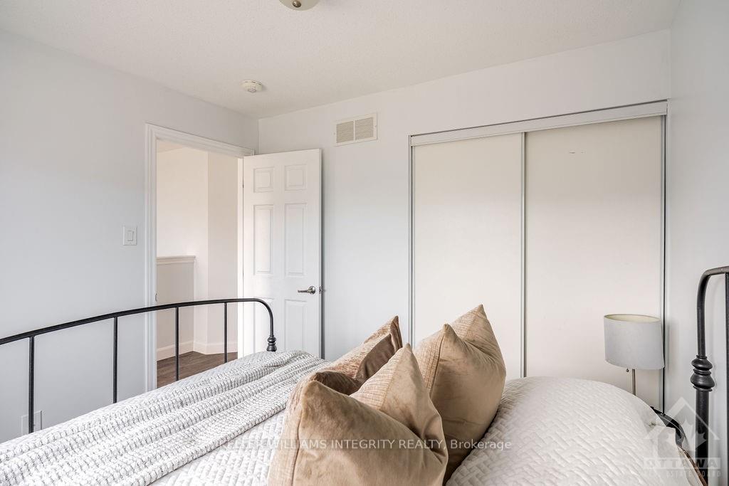 Photo 12 of 627 Monardia Way, Ottawa, Avalon West — HOMEH