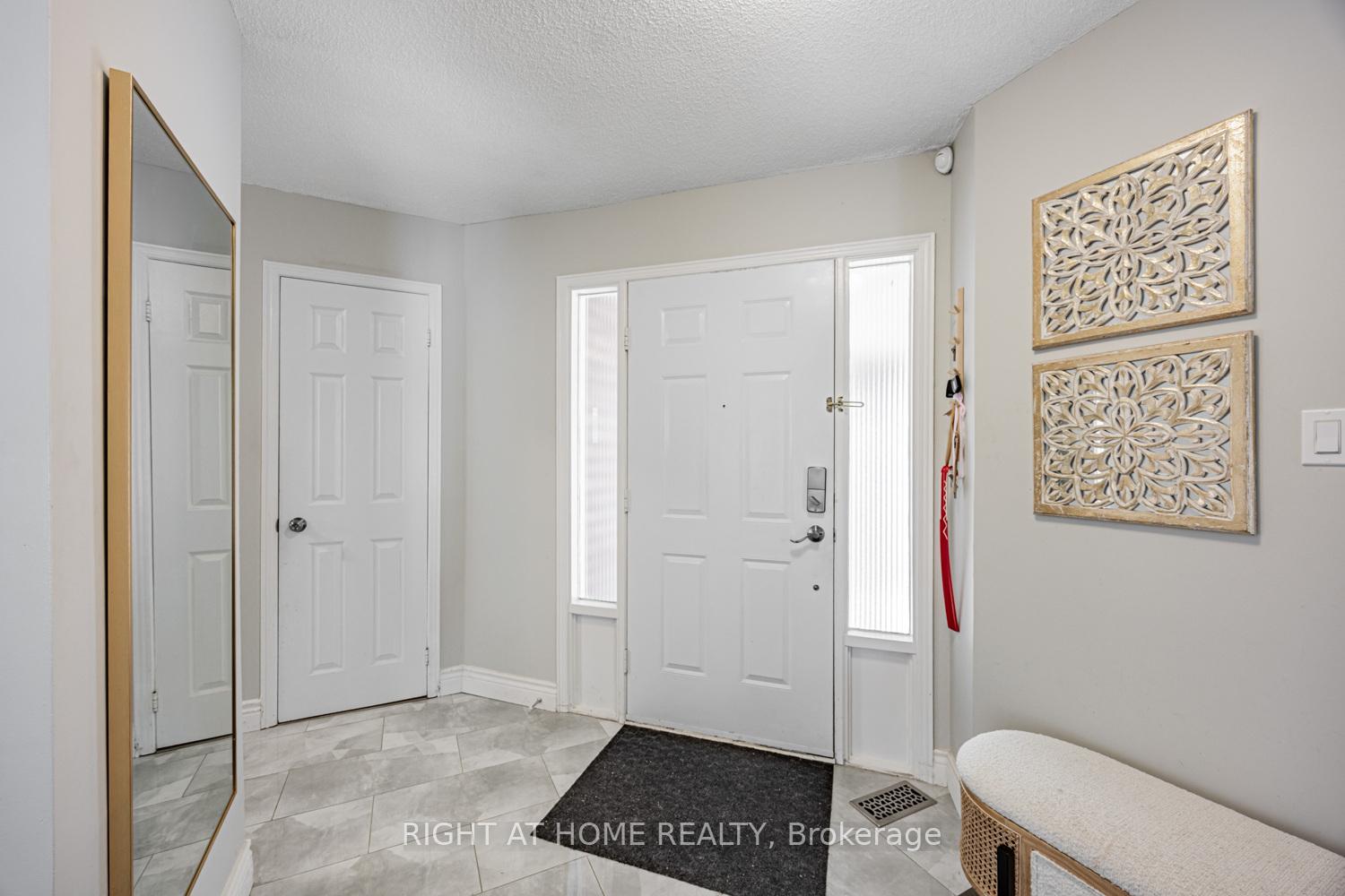 Photo 11 of 34 Beaumont Drive, Ajax, Central West — HOMEH