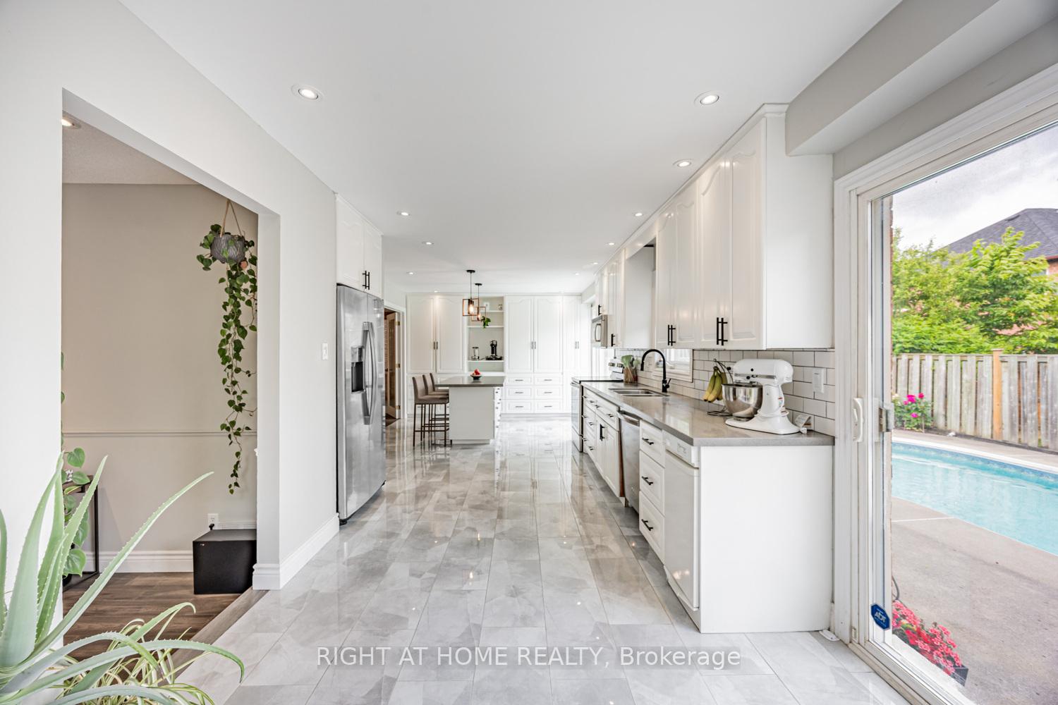 Photo 13 of 34 Beaumont Drive, Ajax, Central West — HOMEH