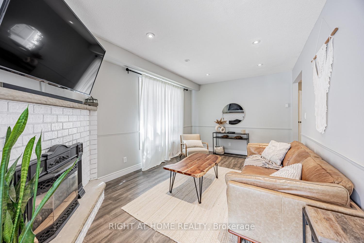 Photo 15 of 34 Beaumont Drive, Ajax, Central West — HOMEH