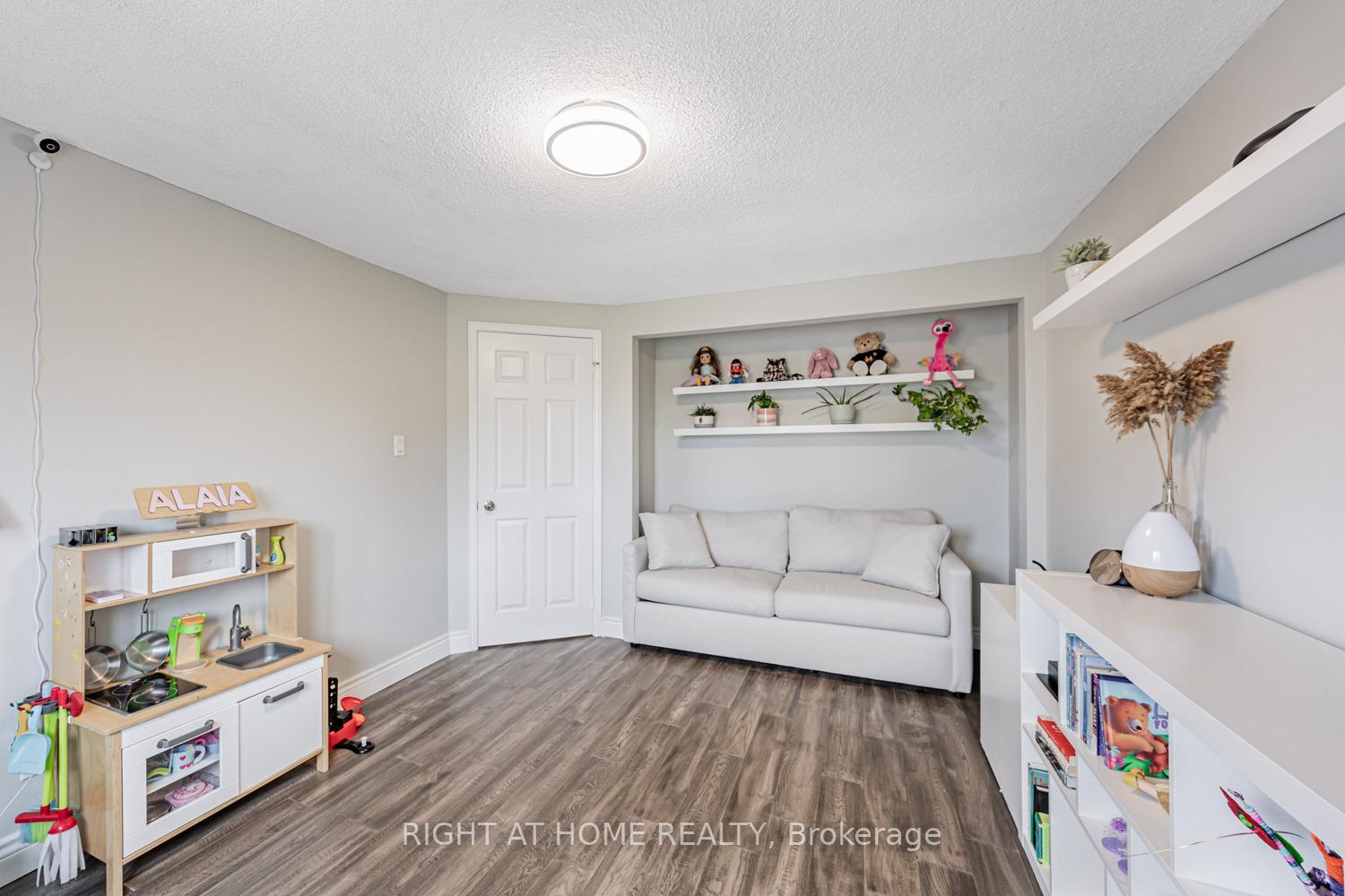 Photo 19 of 34 Beaumont Drive, Ajax, Central West — HOMEH