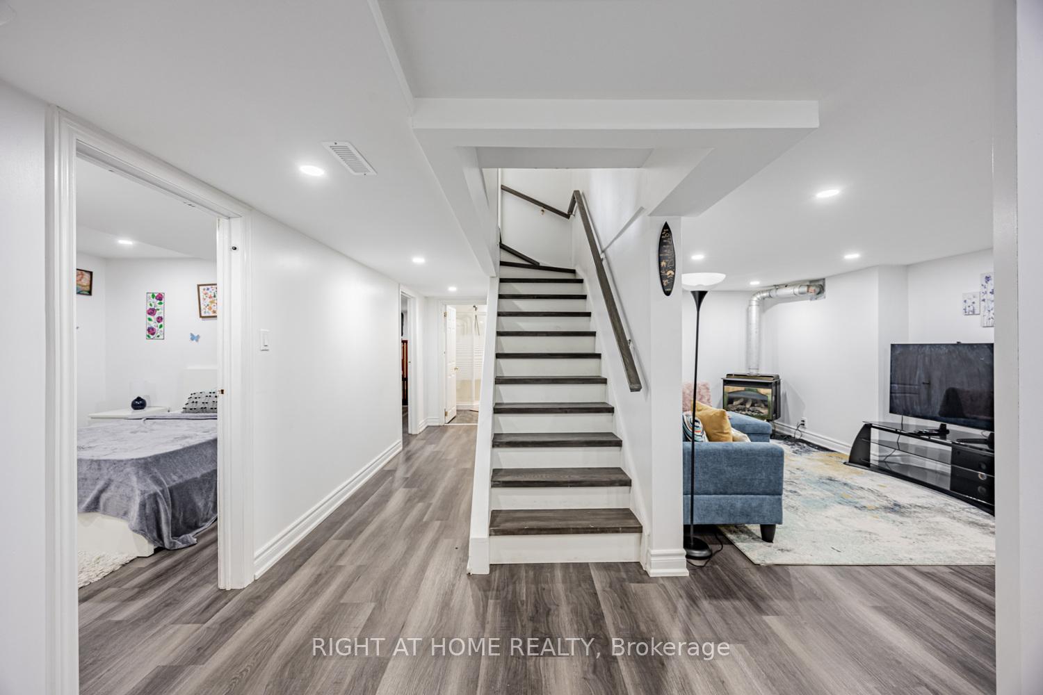 Photo 28 of 34 Beaumont Drive, Ajax, Central West — HOMEH