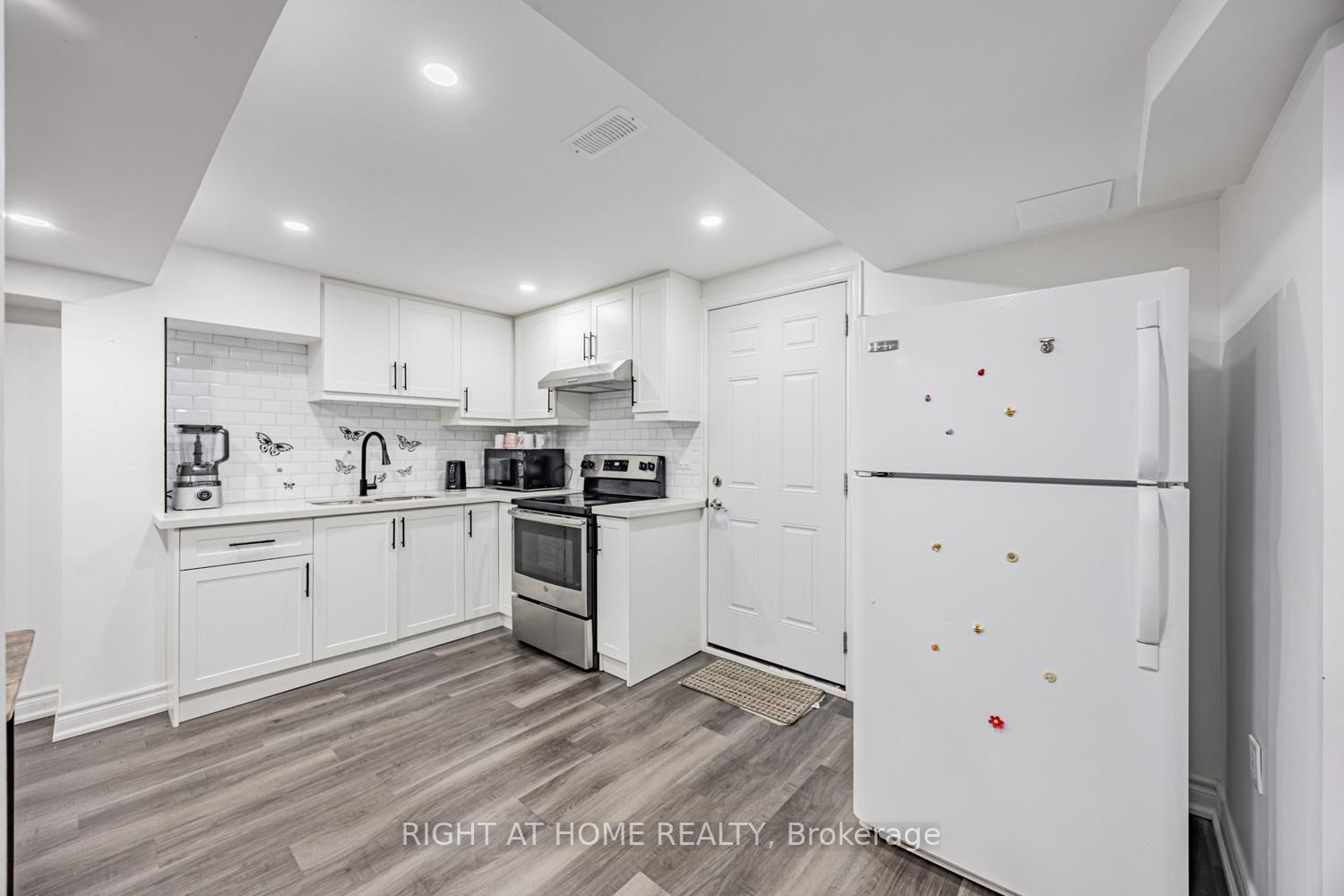 Photo 31 of 34 Beaumont Drive, Ajax, Central West — HOMEH