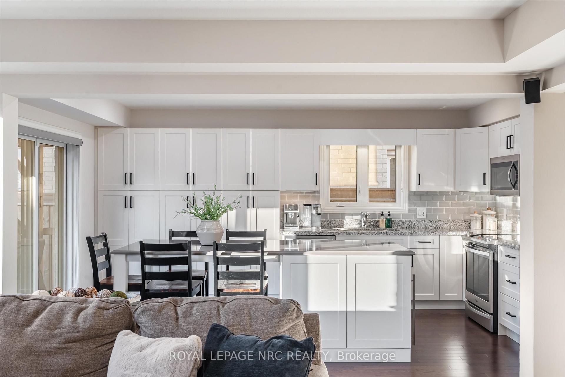 Photo 13 of 15 Crow Street, Welland, Coyle Creek — HOMEH