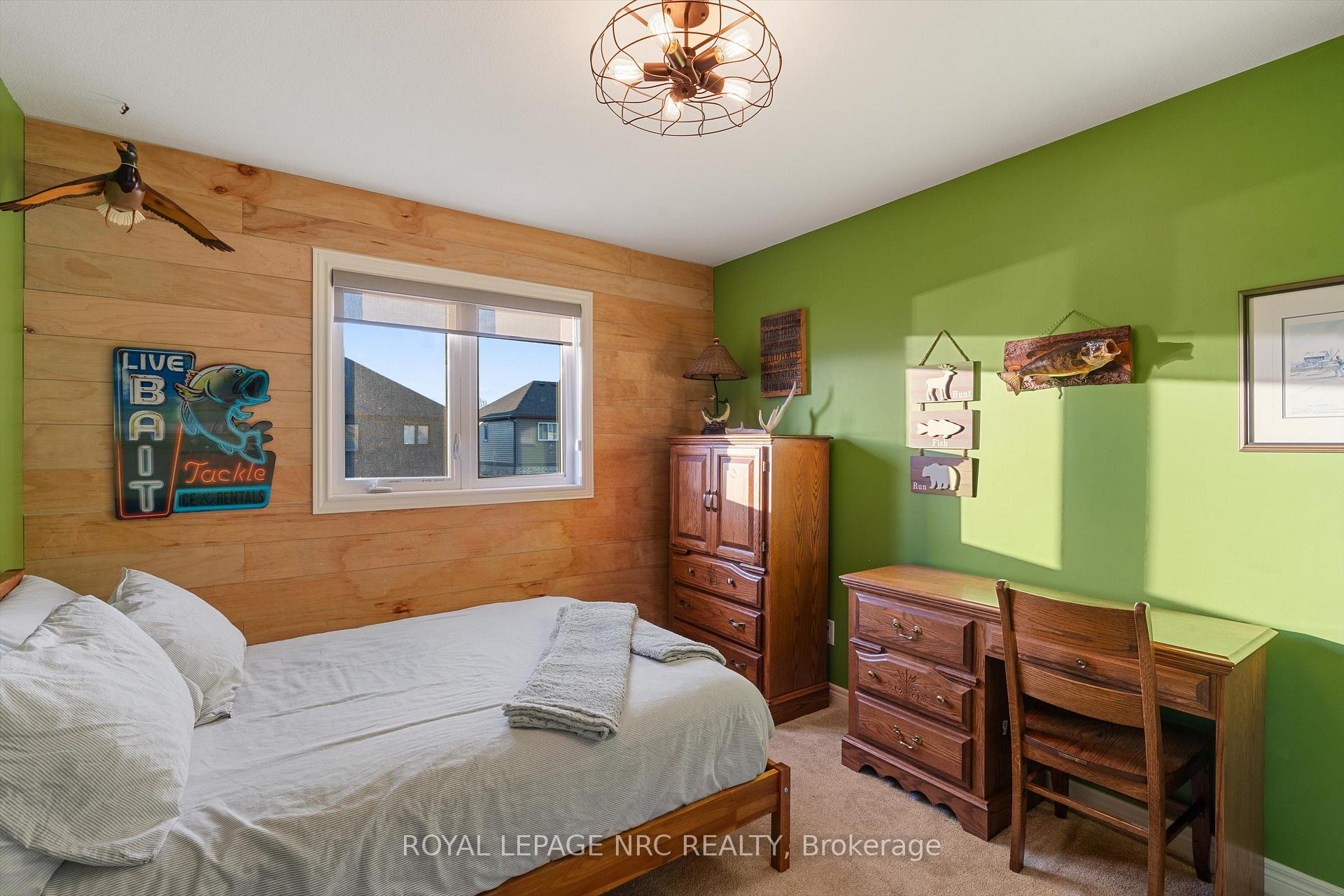 Photo 17 of 15 Crow Street, Welland, Coyle Creek — HOMEH