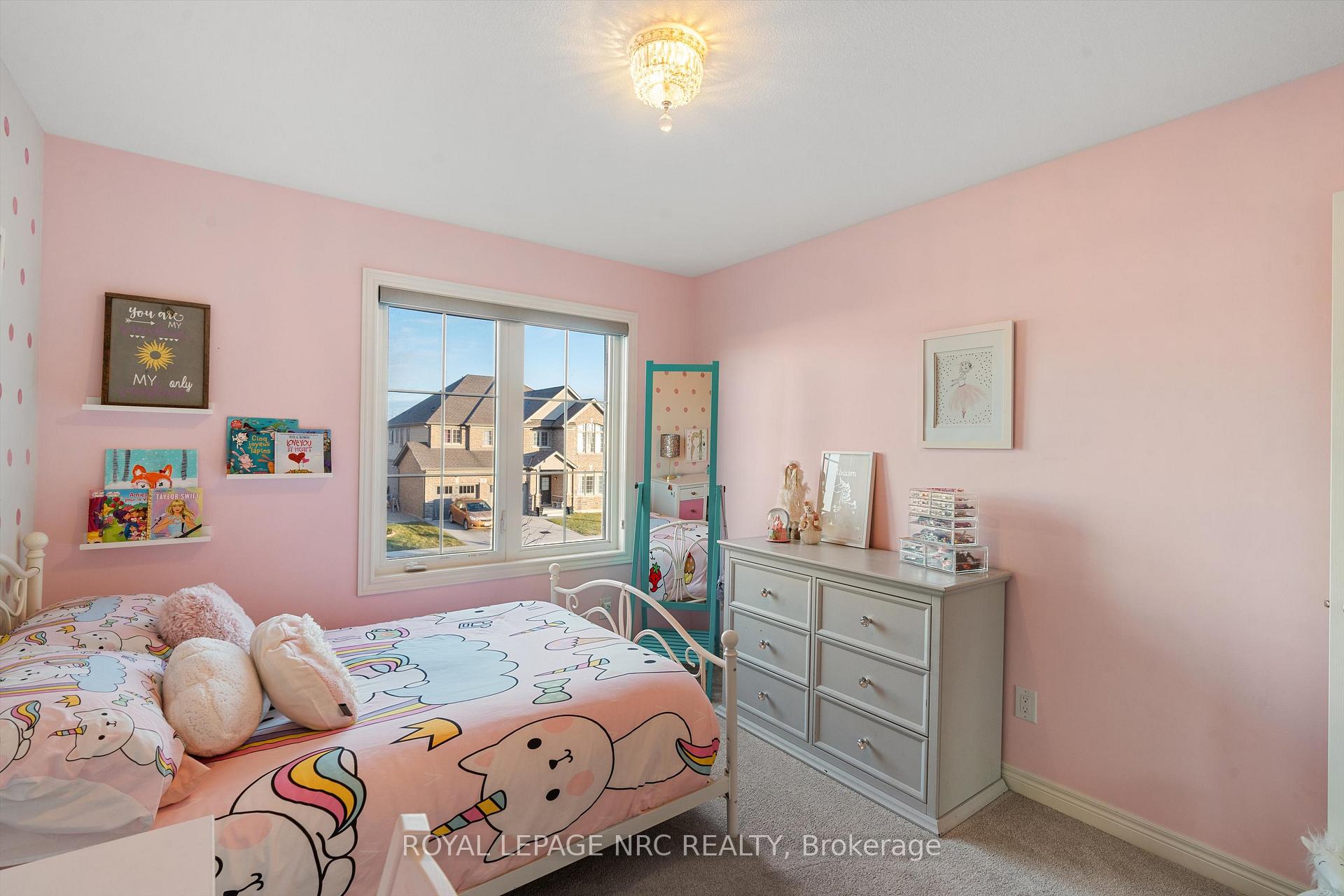 Photo 18 of 15 Crow Street, Welland, Coyle Creek — HOMEH
