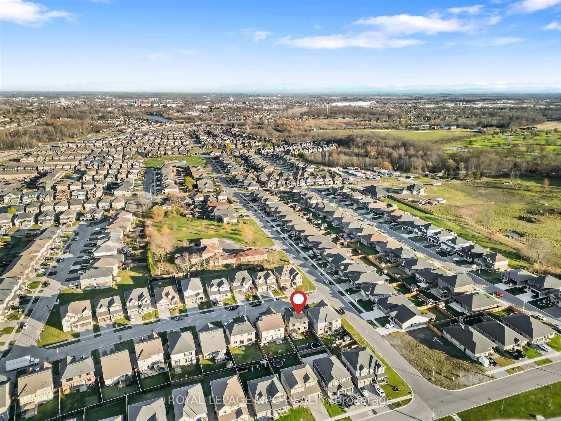 Photo 37 of 15 Crow Street, Welland, Coyle Creek — HOMEH