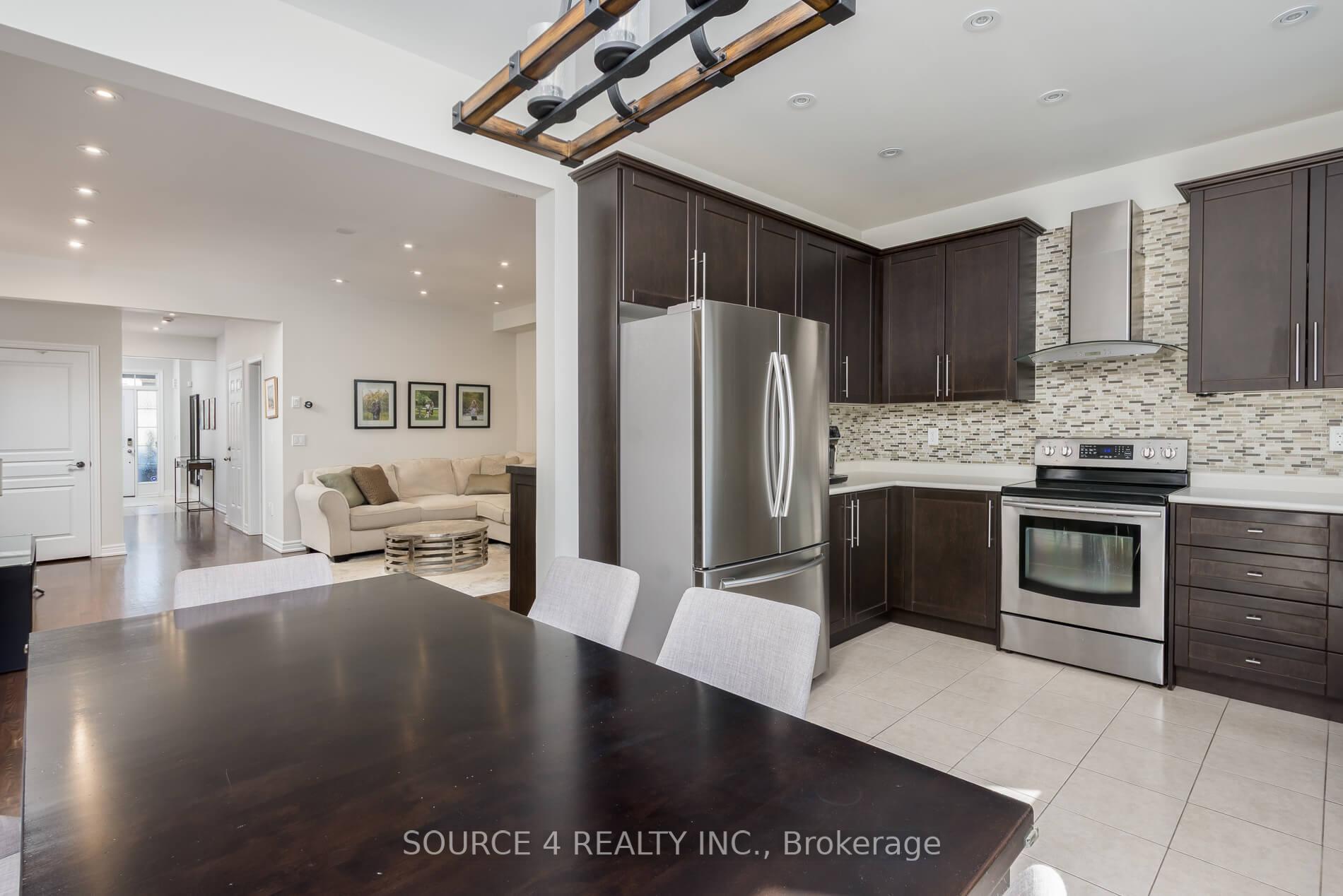 Photo 16 of 30 Alexie Way, Vaughan, Vellore Village — HOMEH