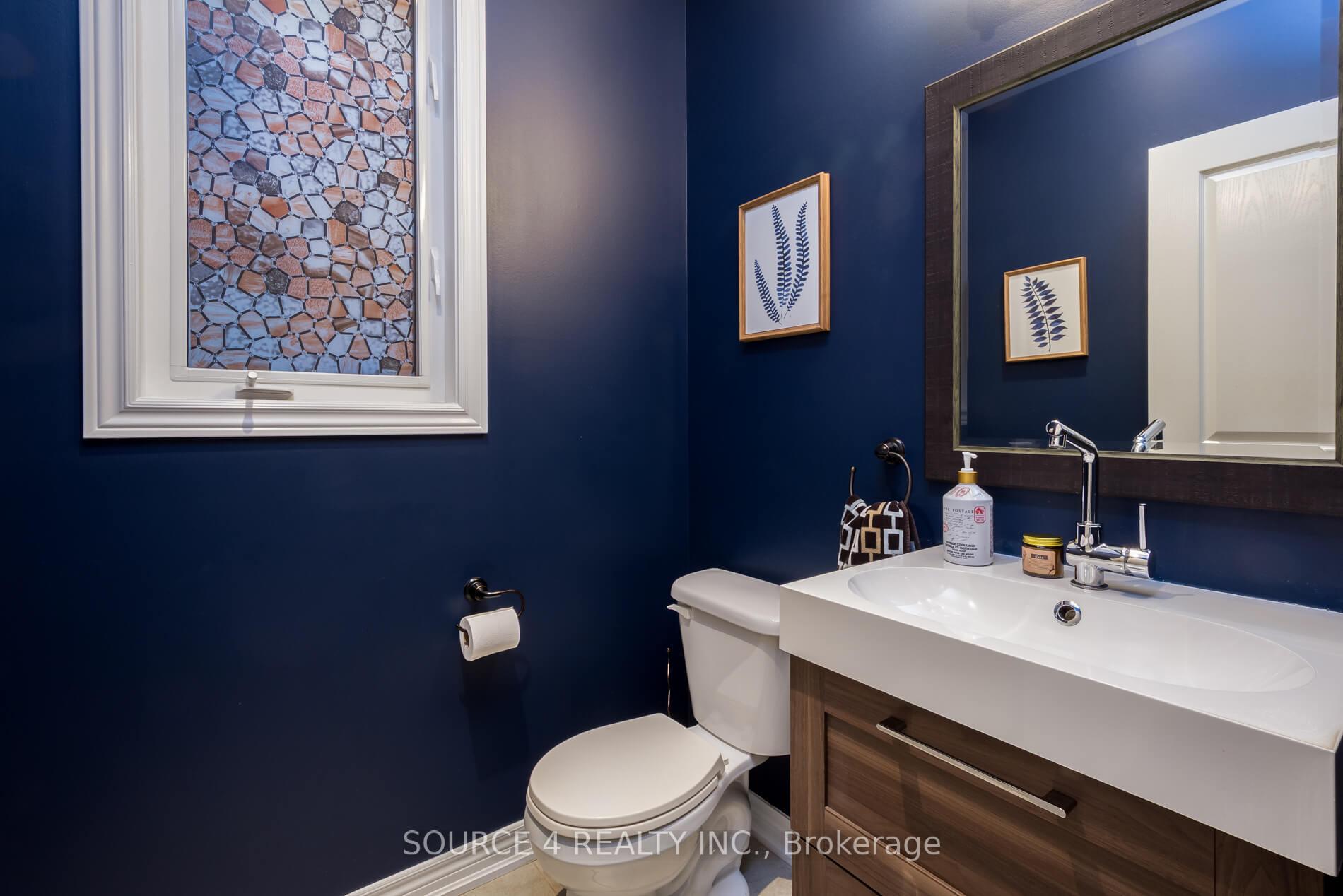 Photo 17 of 30 Alexie Way, Vaughan, Vellore Village — HOMEH