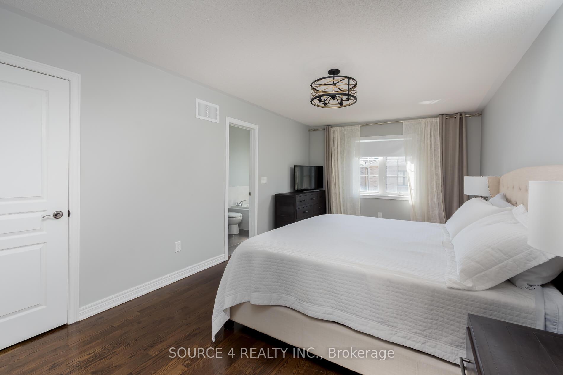 Photo 19 of 30 Alexie Way, Vaughan, Vellore Village — HOMEH