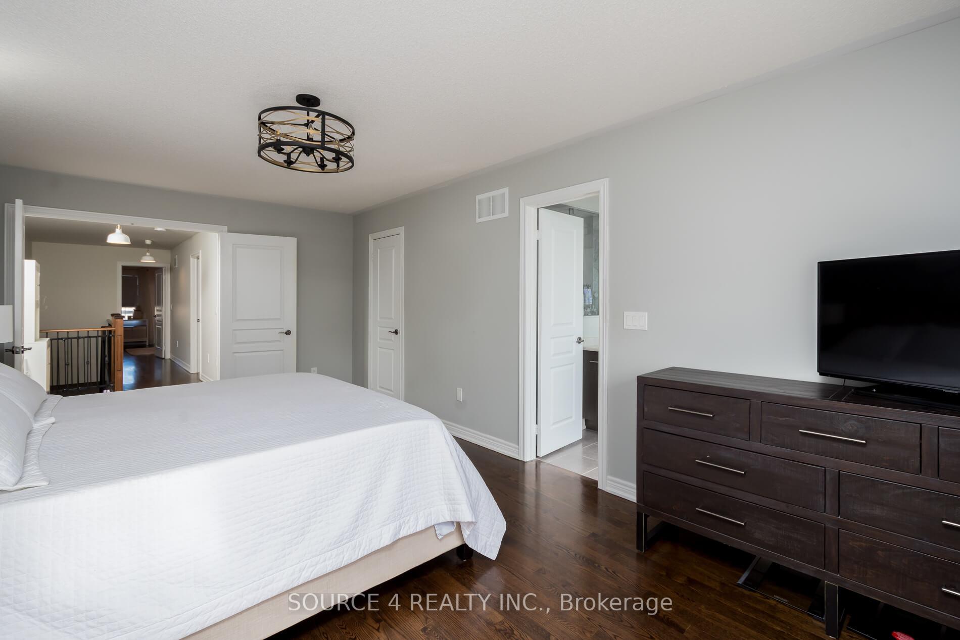 Photo 20 of 30 Alexie Way, Vaughan, Vellore Village — HOMEH