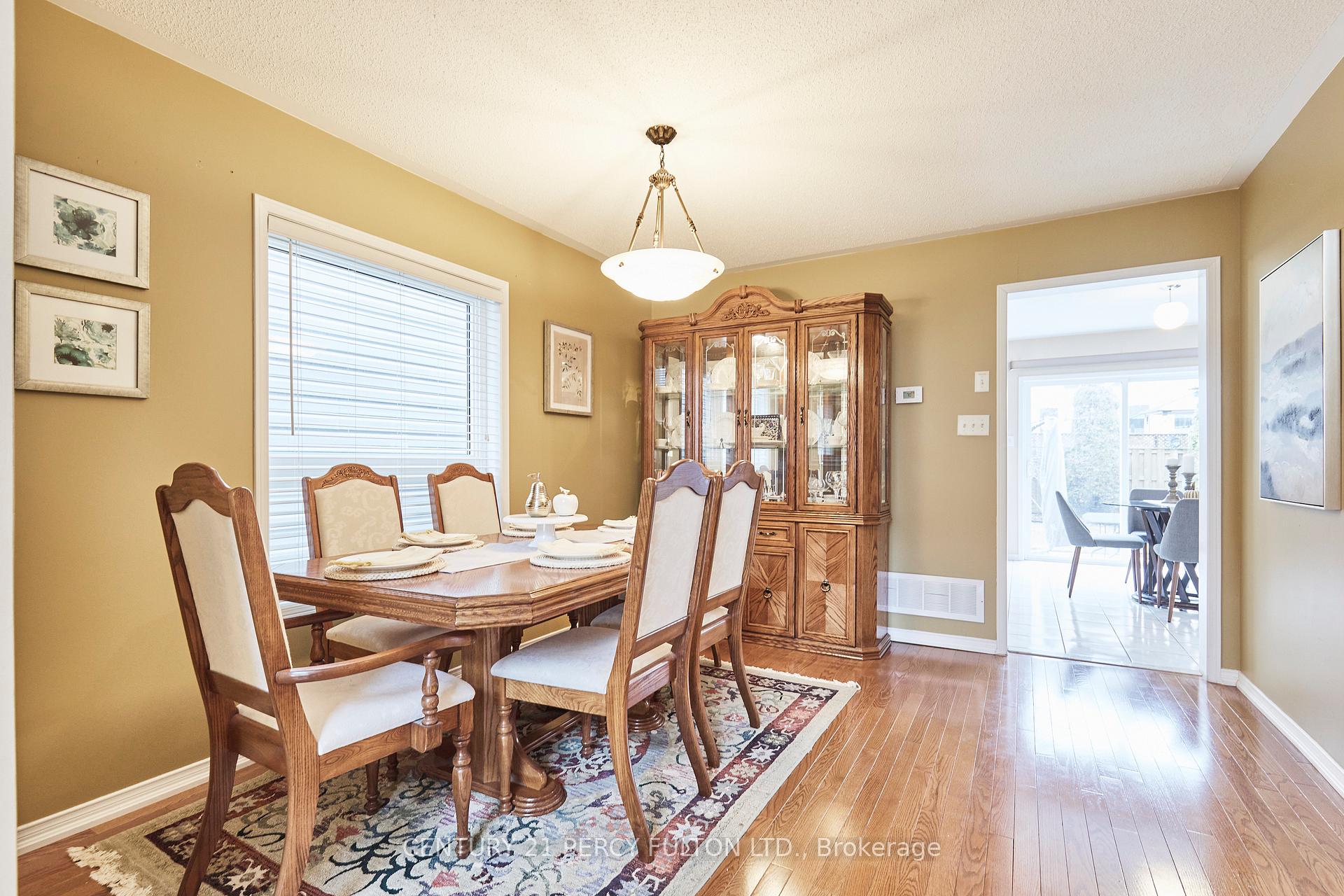 Photo 10 of 1463 Heartland Boulevard, Oshawa, Taunton — HOMEH