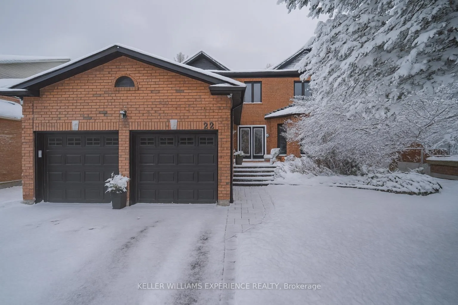 Photo 2 of 22 River Ridge Road, Barrie, Bayshore — HOMEH