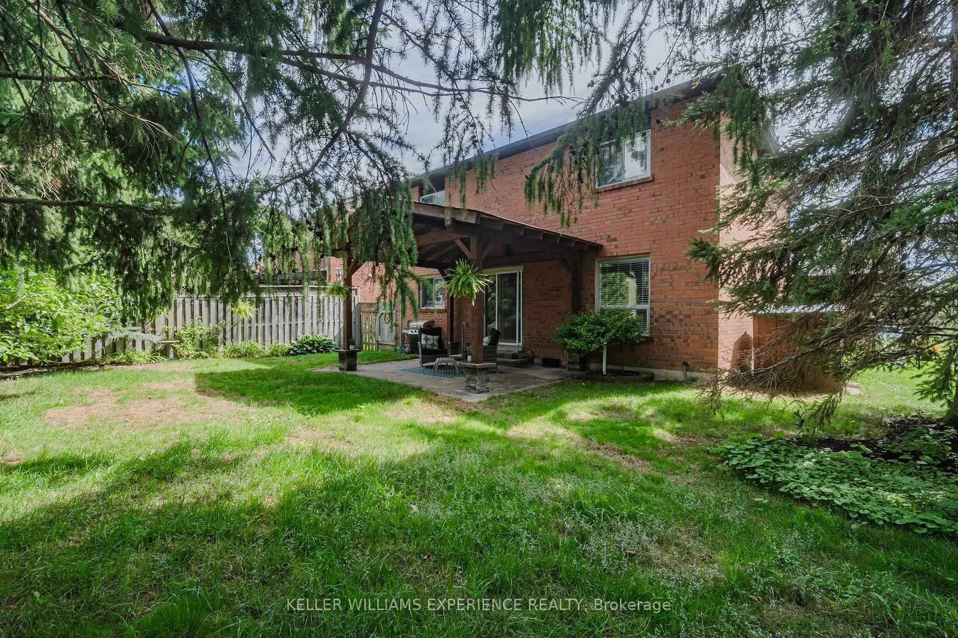Photo 8 of 22 River Ridge Road, Barrie, Bayshore — HOMEH