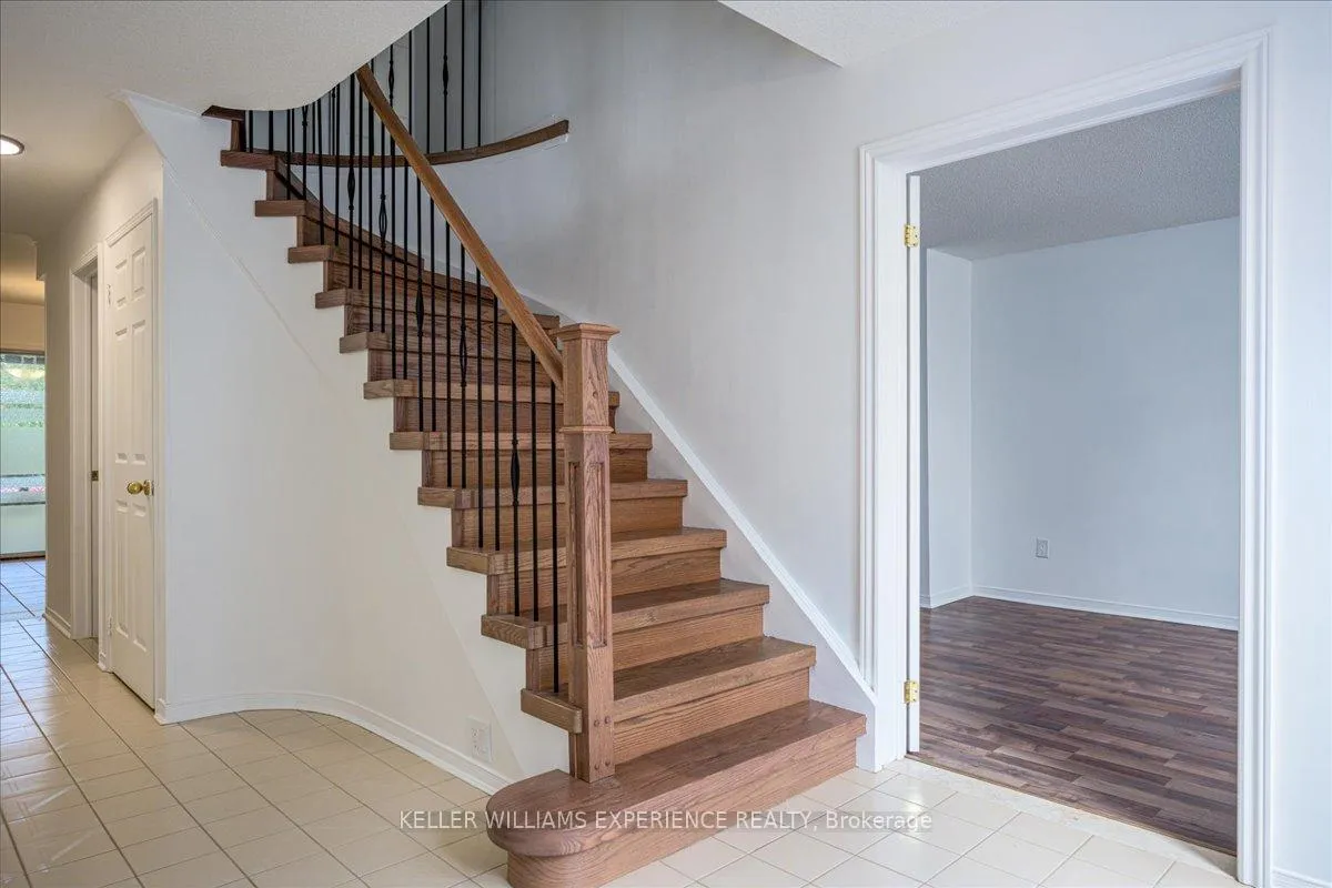 Photo 15 of 22 River Ridge Road, Barrie, Bayshore — HOMEH