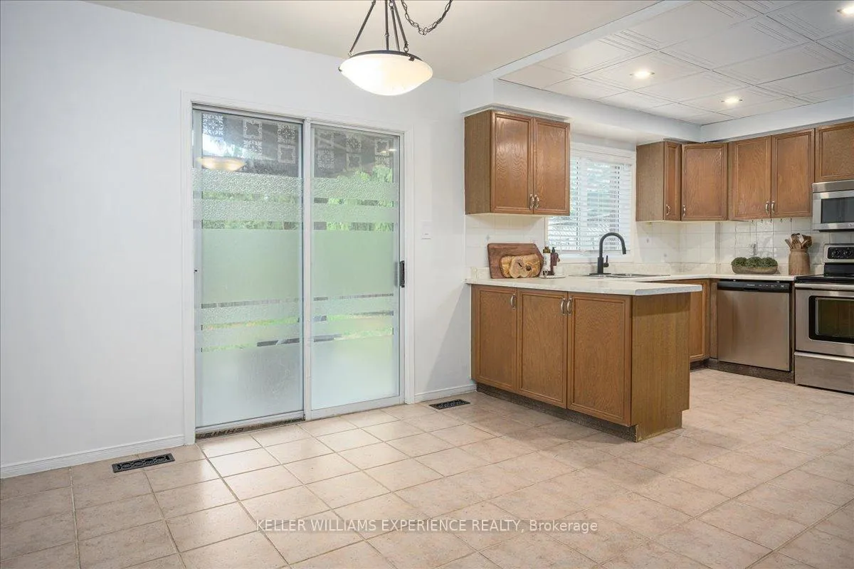Photo 29 of 22 River Ridge Road, Barrie, Bayshore — HOMEH