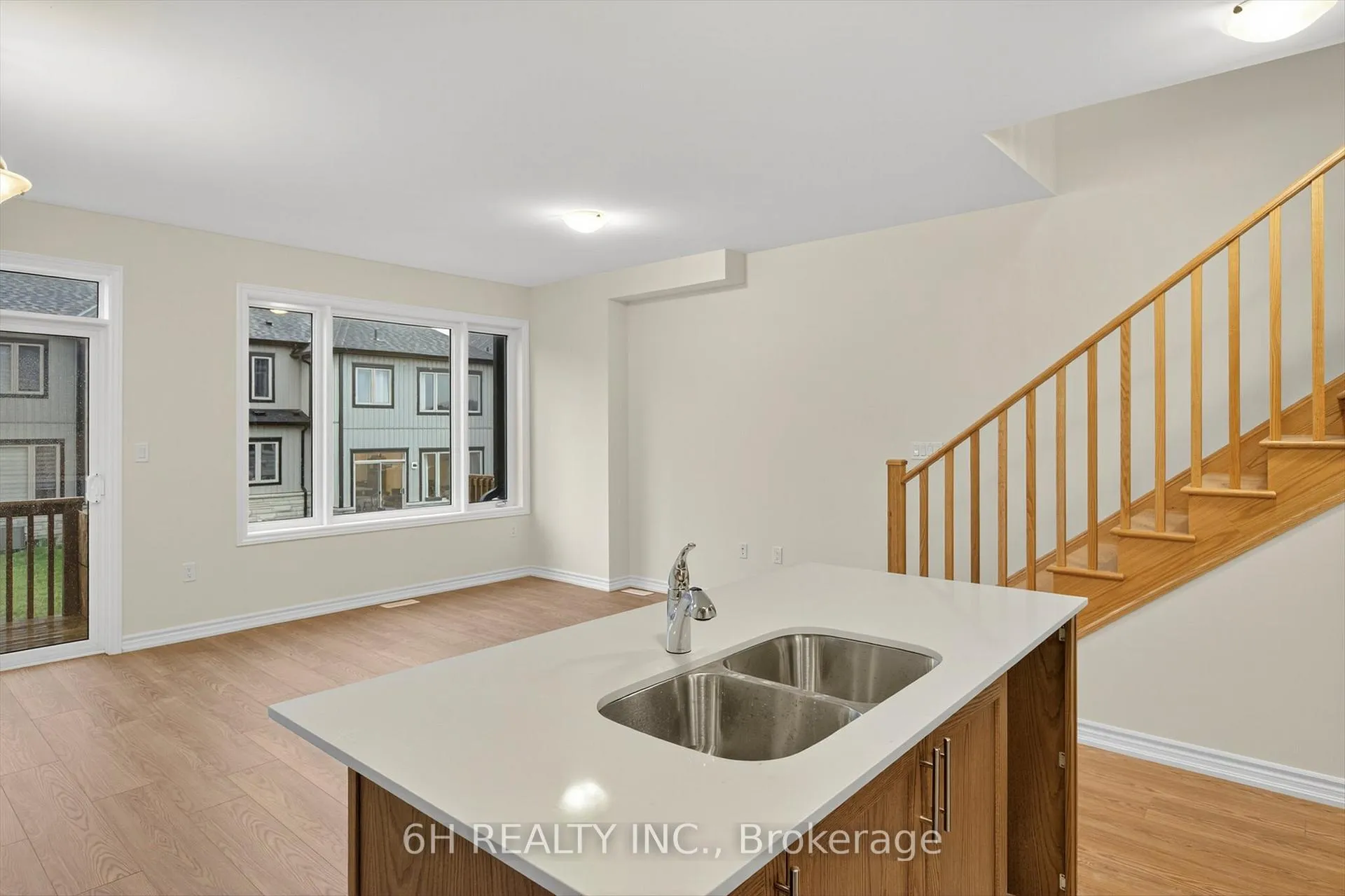 Photo 12 of 736 Carpenter Trail, Peterborough, Monaghan Ward 2 — HOMEH