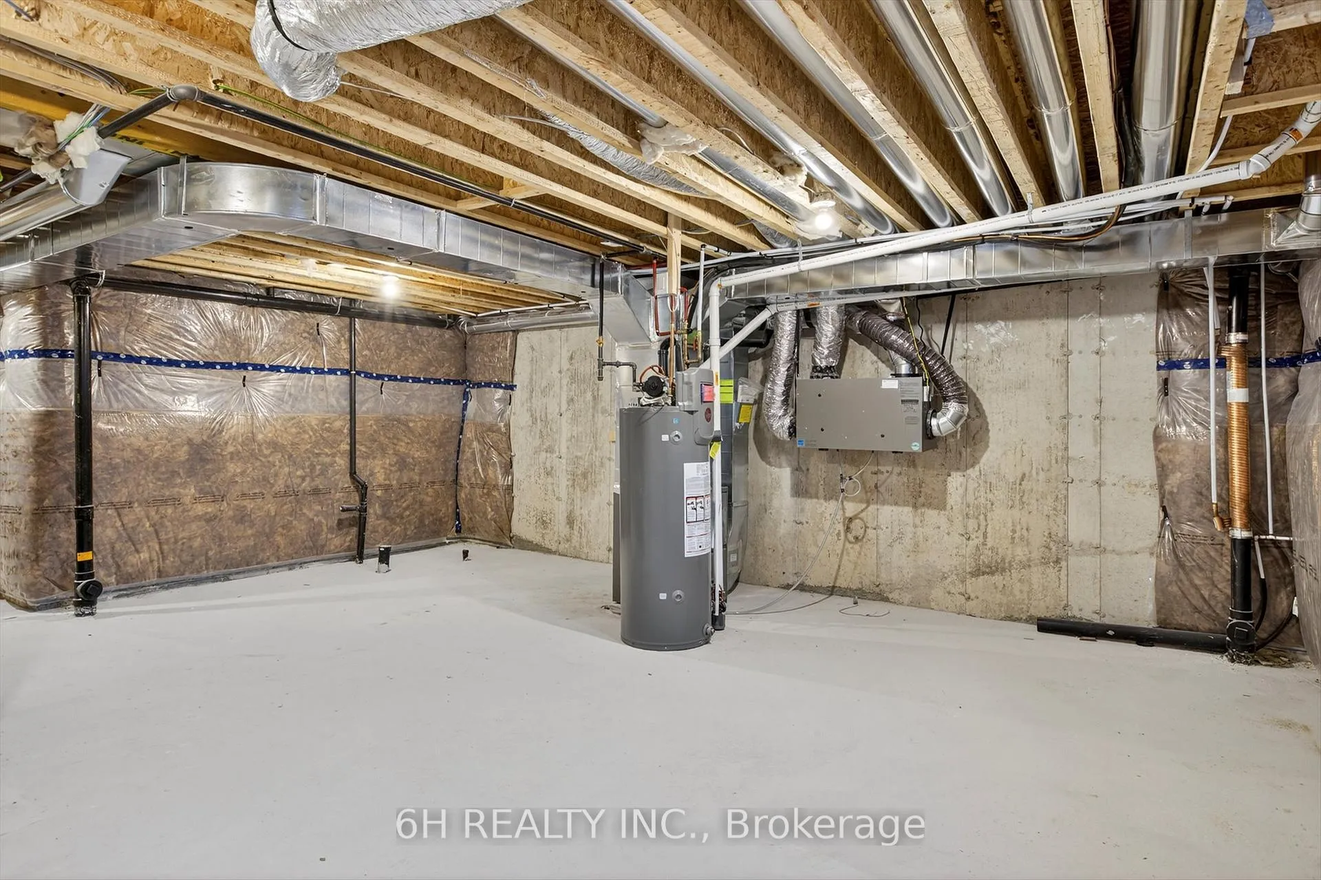 Photo 33 of 736 Carpenter Trail, Peterborough, Monaghan Ward 2 — HOMEH