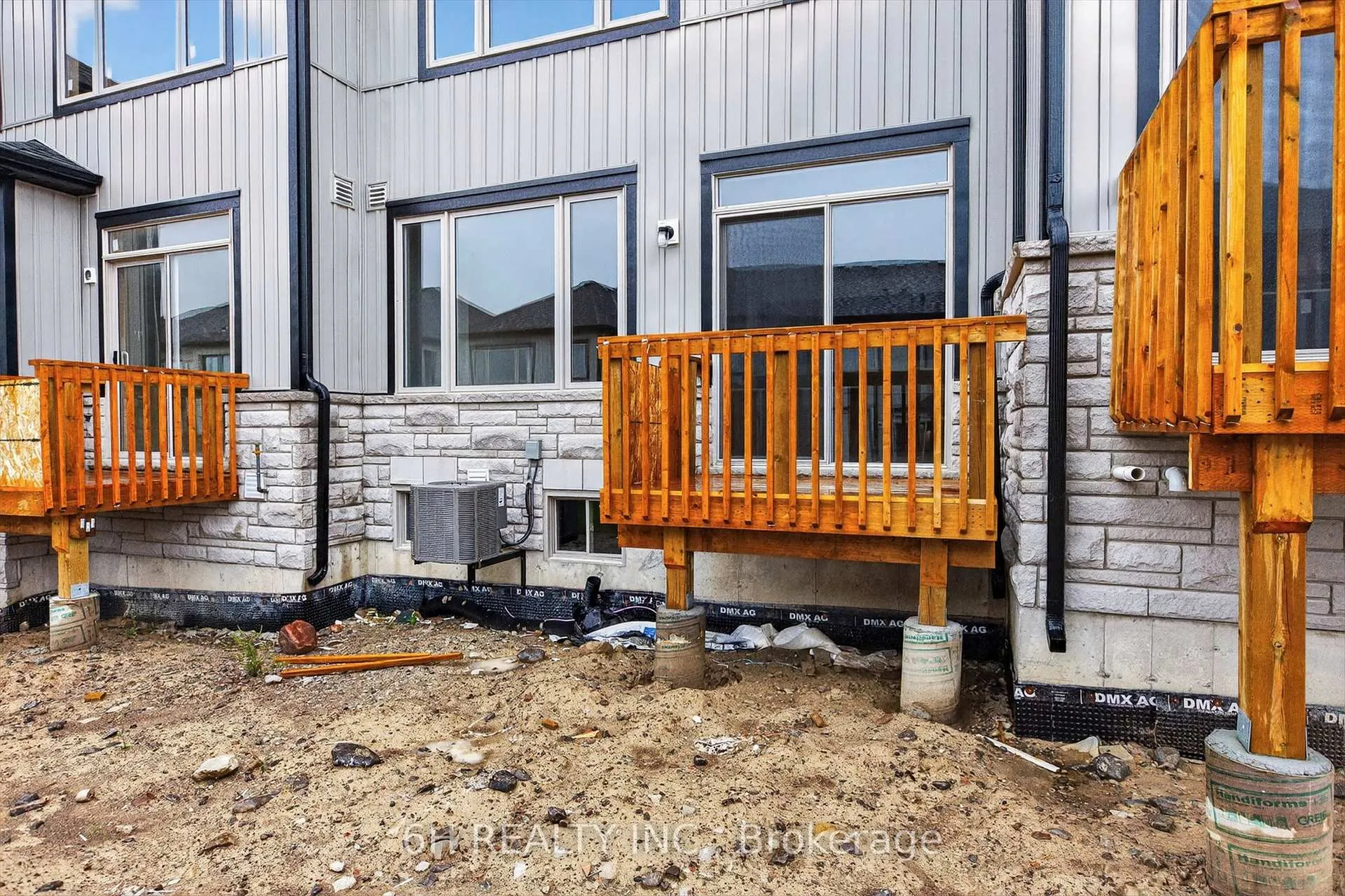 Photo 36 of 736 Carpenter Trail, Peterborough, Monaghan Ward 2 — HOMEH