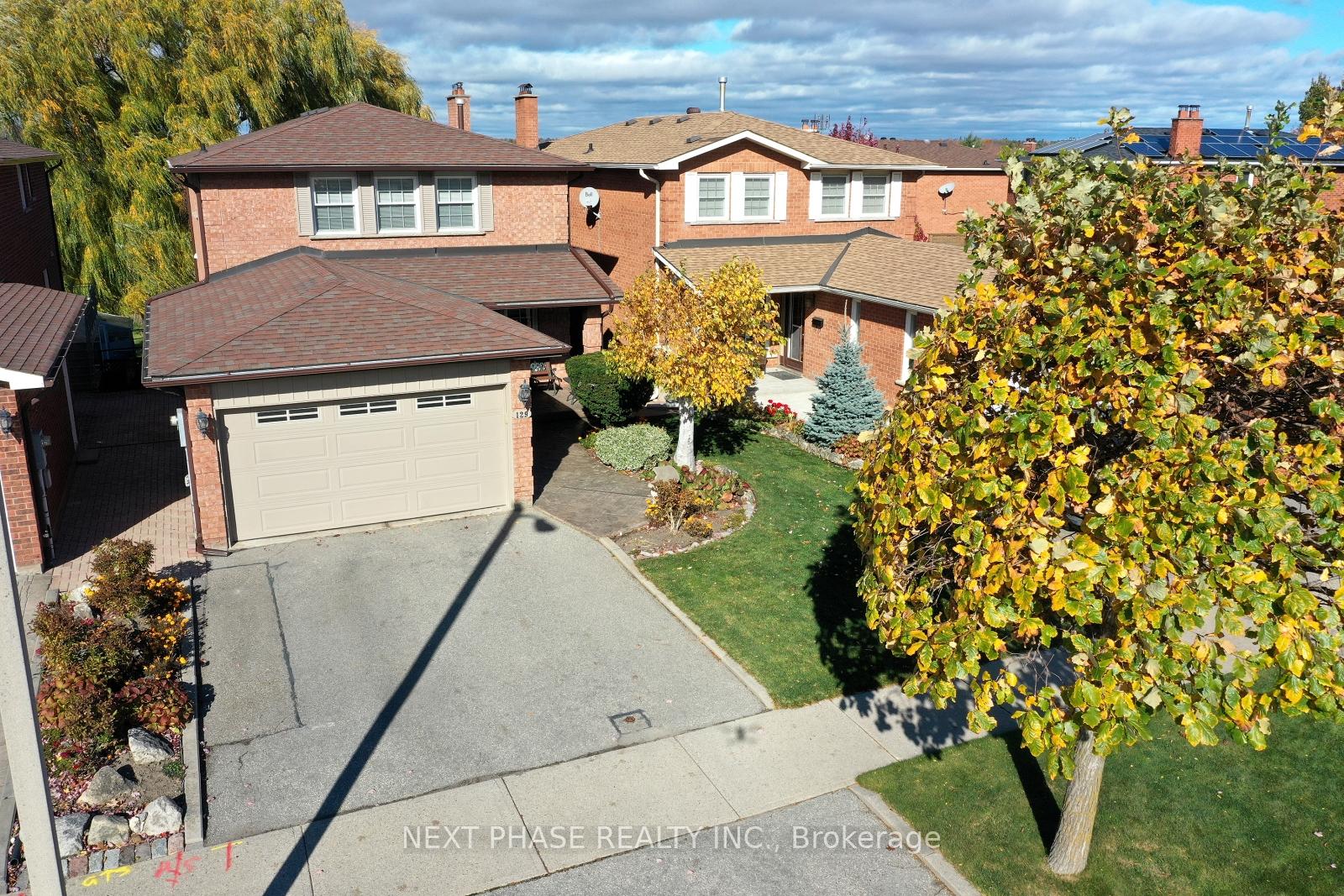 Photo 2 of 129 Kaiser Drive, Vaughan, West Woodbridge — HOMEH