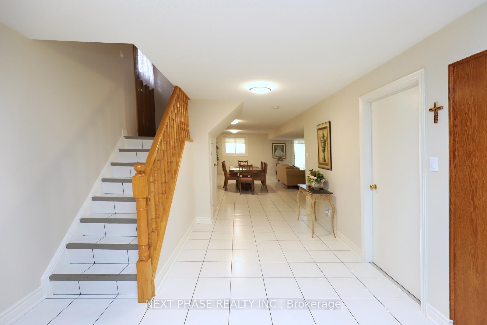 Photo 22 of 129 Kaiser Drive, Vaughan, West Woodbridge — HOMEH