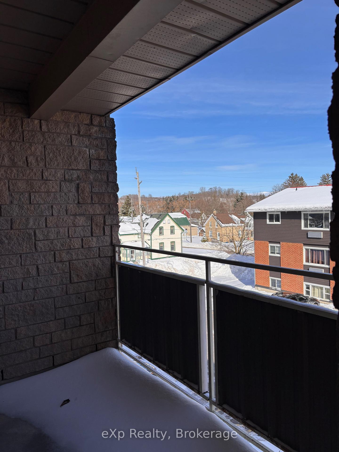 Photo 8 of Unit 303, 205 Archy Street S, Brockton — HOMEH