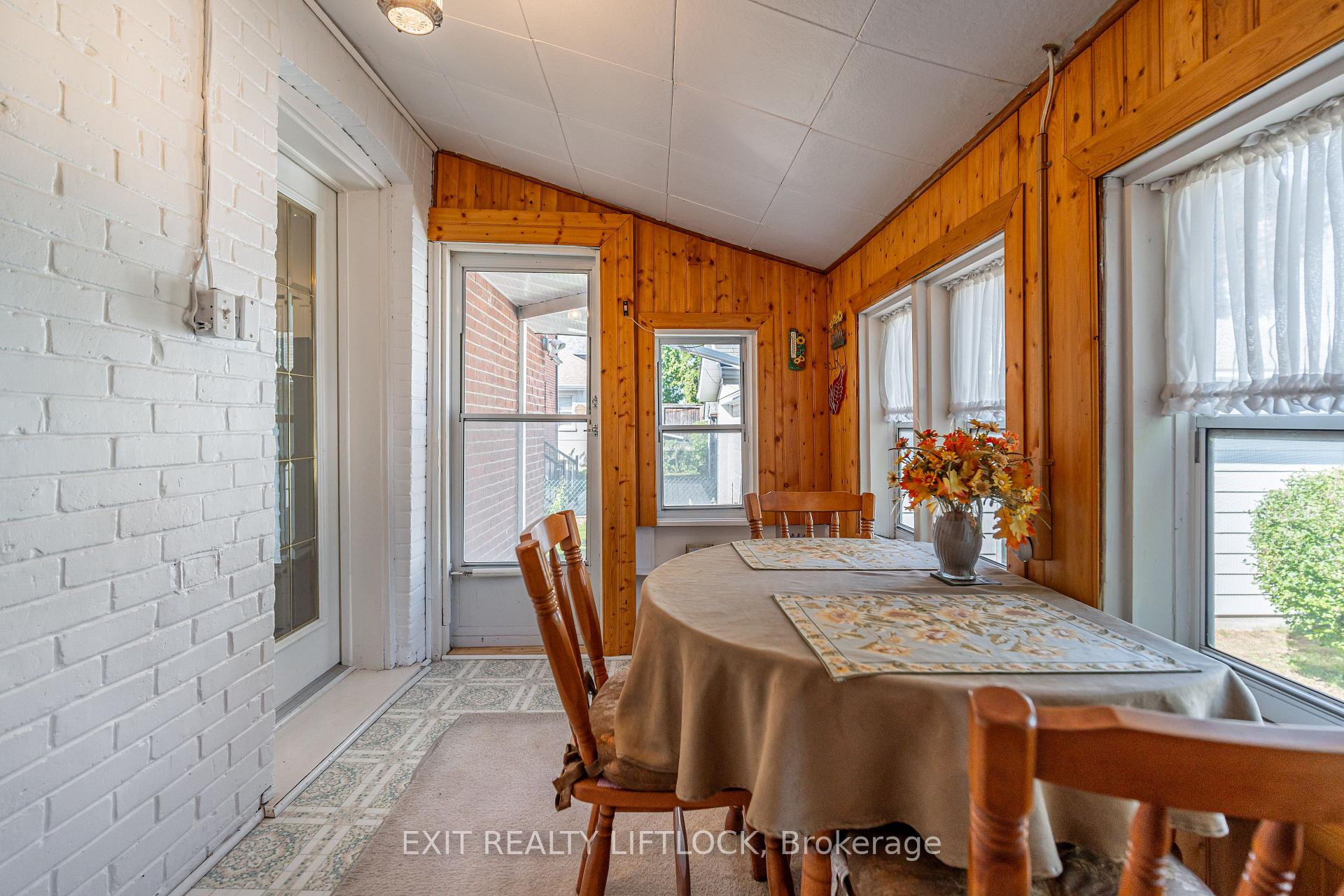 Photo 15 of 544 Douglas Avenue, Peterborough, Town Ward 3 — HOMEH