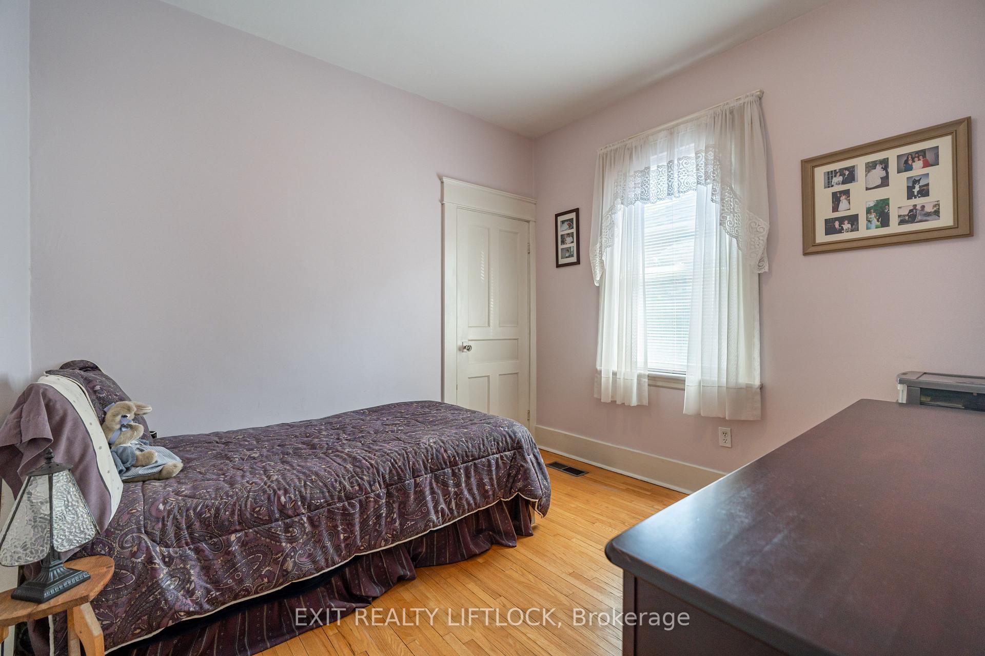 Photo 17 of 544 Douglas Avenue, Peterborough, Town Ward 3 — HOMEH