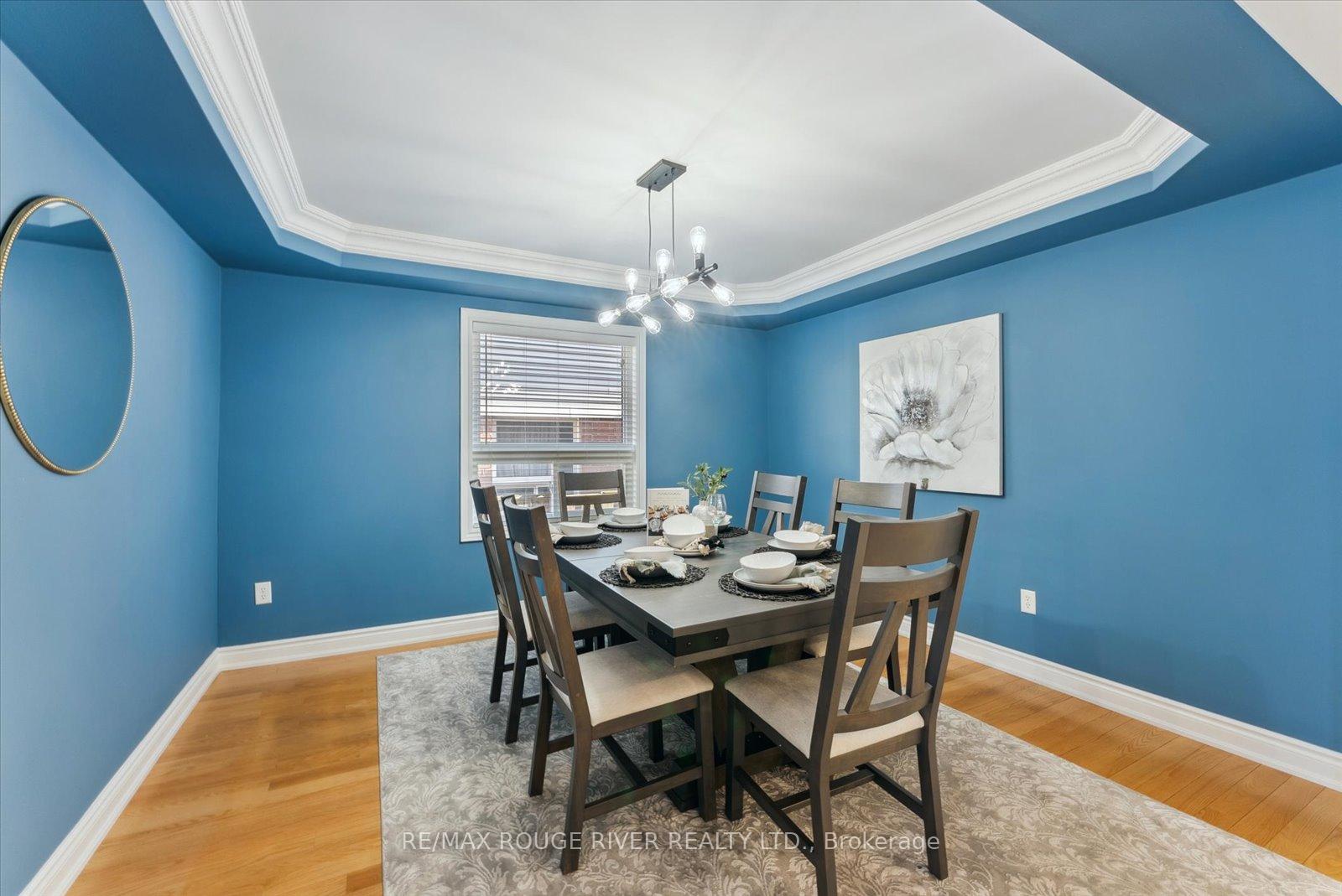 Photo 7 of 35 Baycliffe Drive, Whitby, Williamsburg — HOMEH