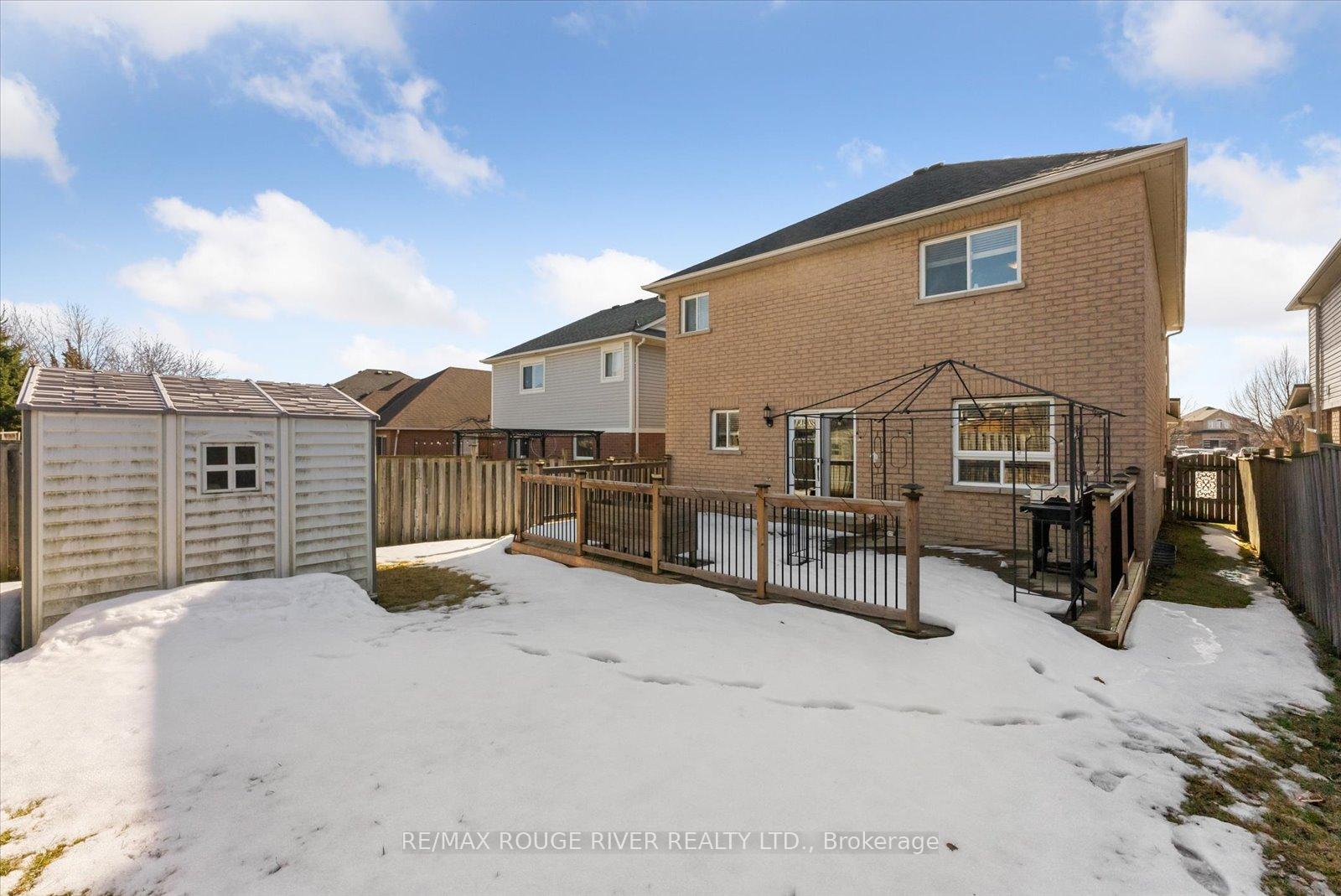 Photo 29 of 35 Baycliffe Drive, Whitby, Williamsburg — HOMEH