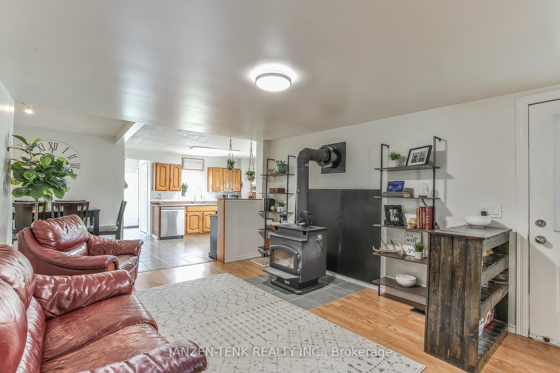 Photo 5 of 9361 Richmond Road, Bayham, Richmond — HOMEH