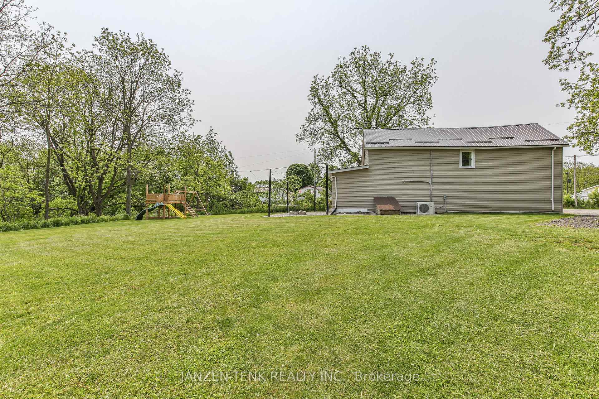 Photo 29 of 9361 Richmond Road, Bayham, Richmond — HOMEH