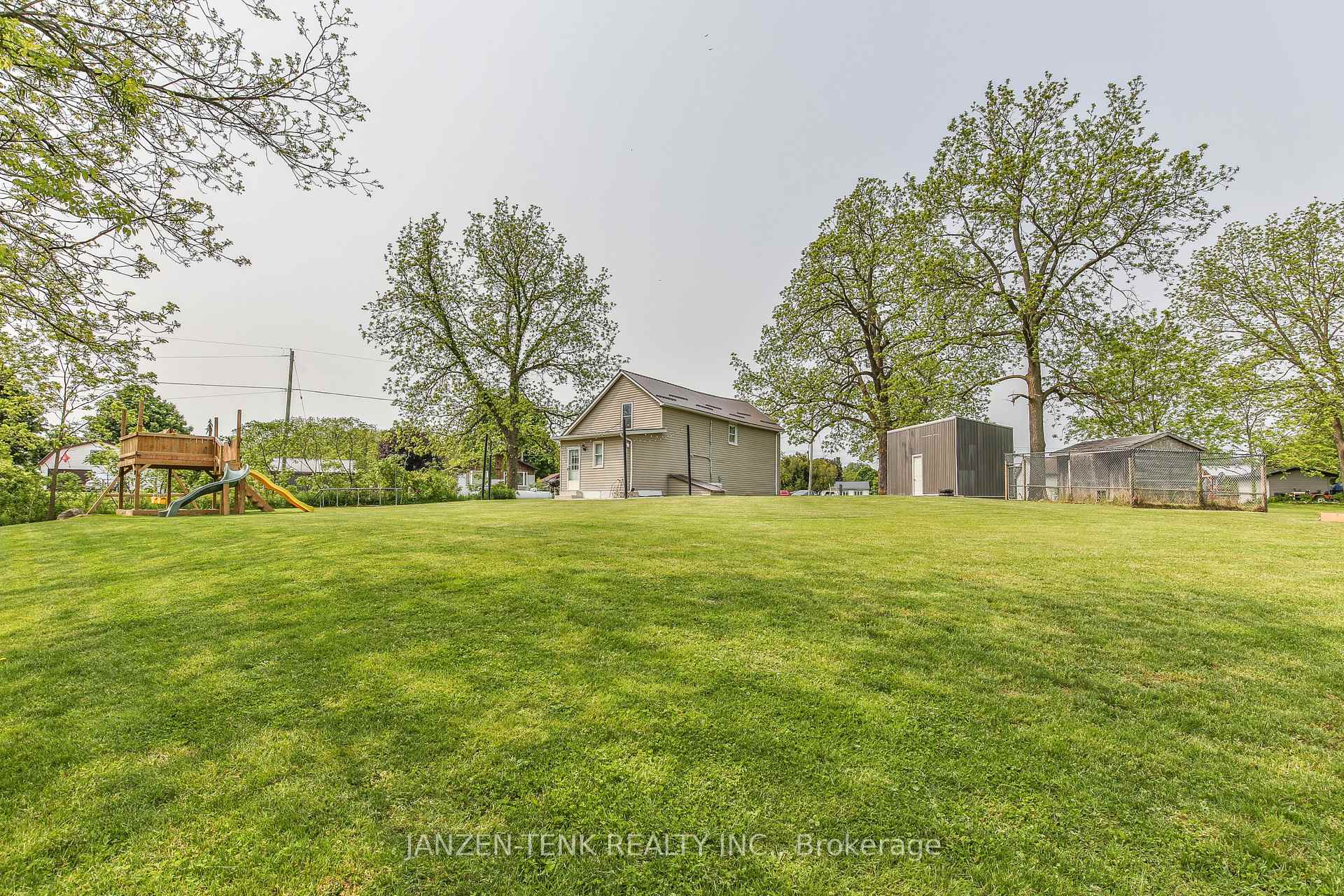 Photo 33 of 9361 Richmond Road, Bayham, Richmond — HOMEH