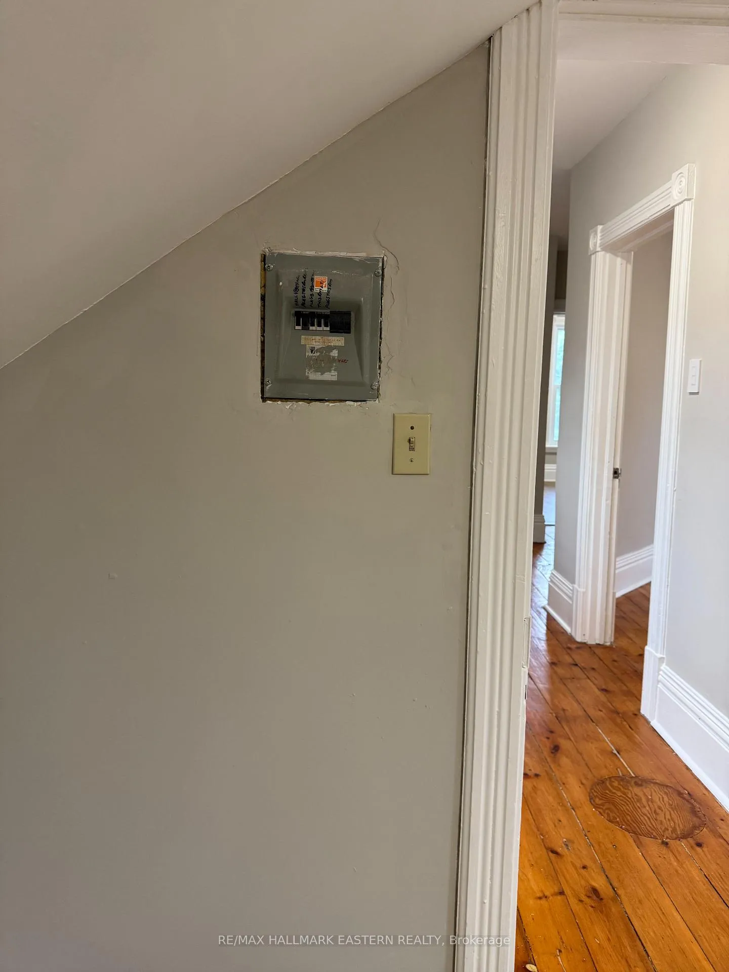 Photo 18 of 215 Stewart Street, Peterborough, Town Ward 3 — HOMEH