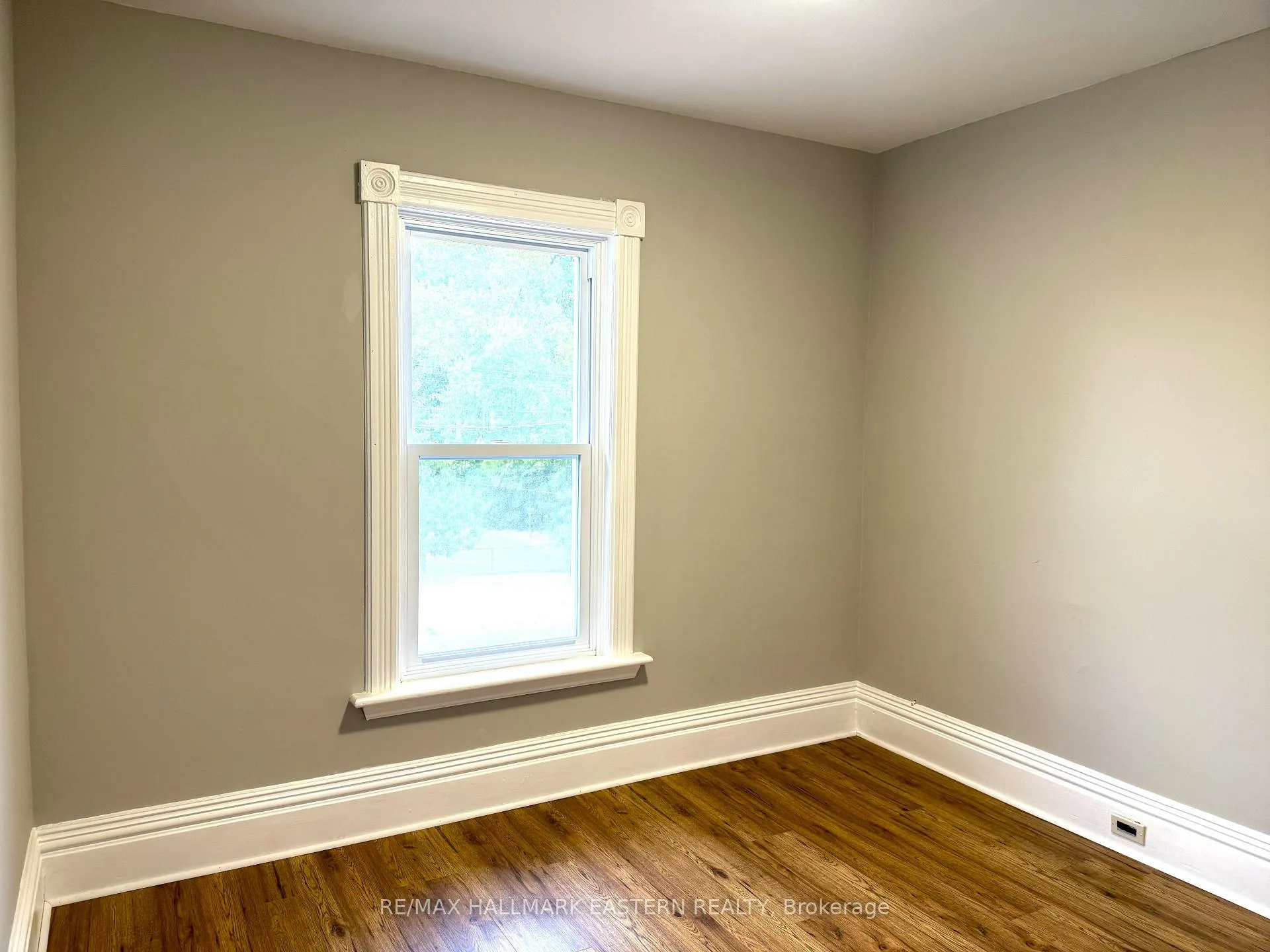 Photo 23 of 215 Stewart Street, Peterborough, Town Ward 3 — HOMEH