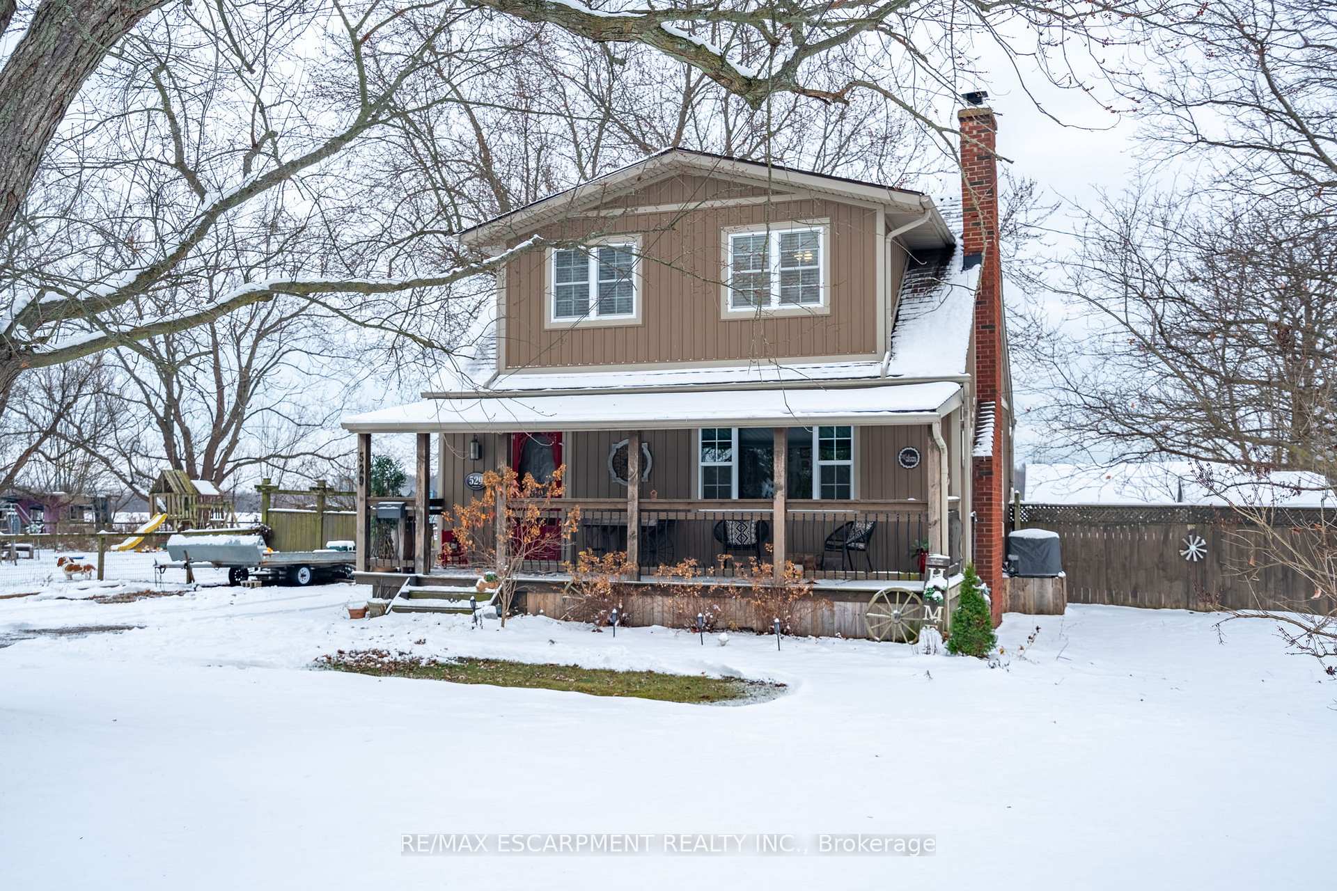 Front of 529 Forks Road