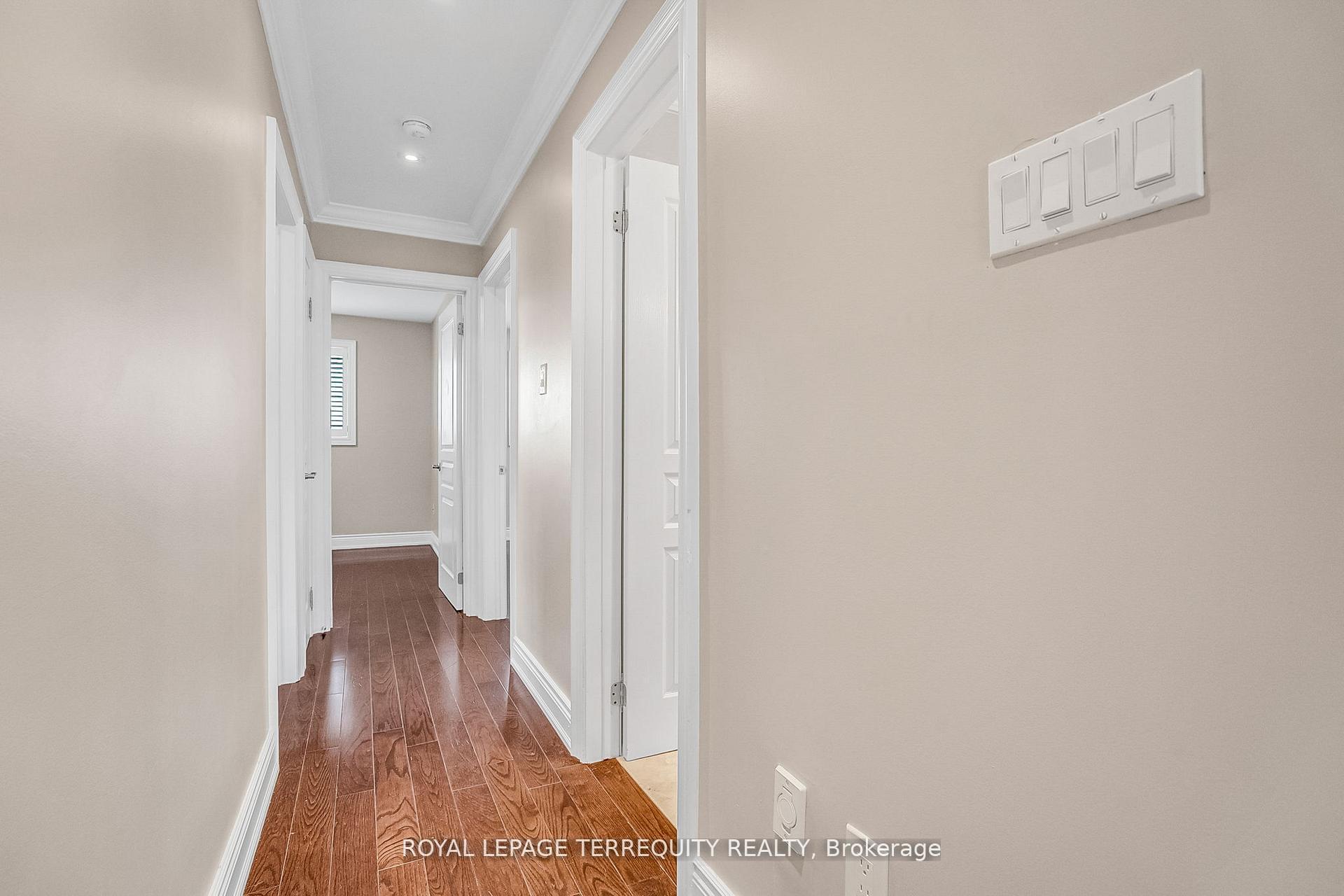 Photo 18 of 17 Agincourt Road, Vaughan, West Woodbridge — HOMEH