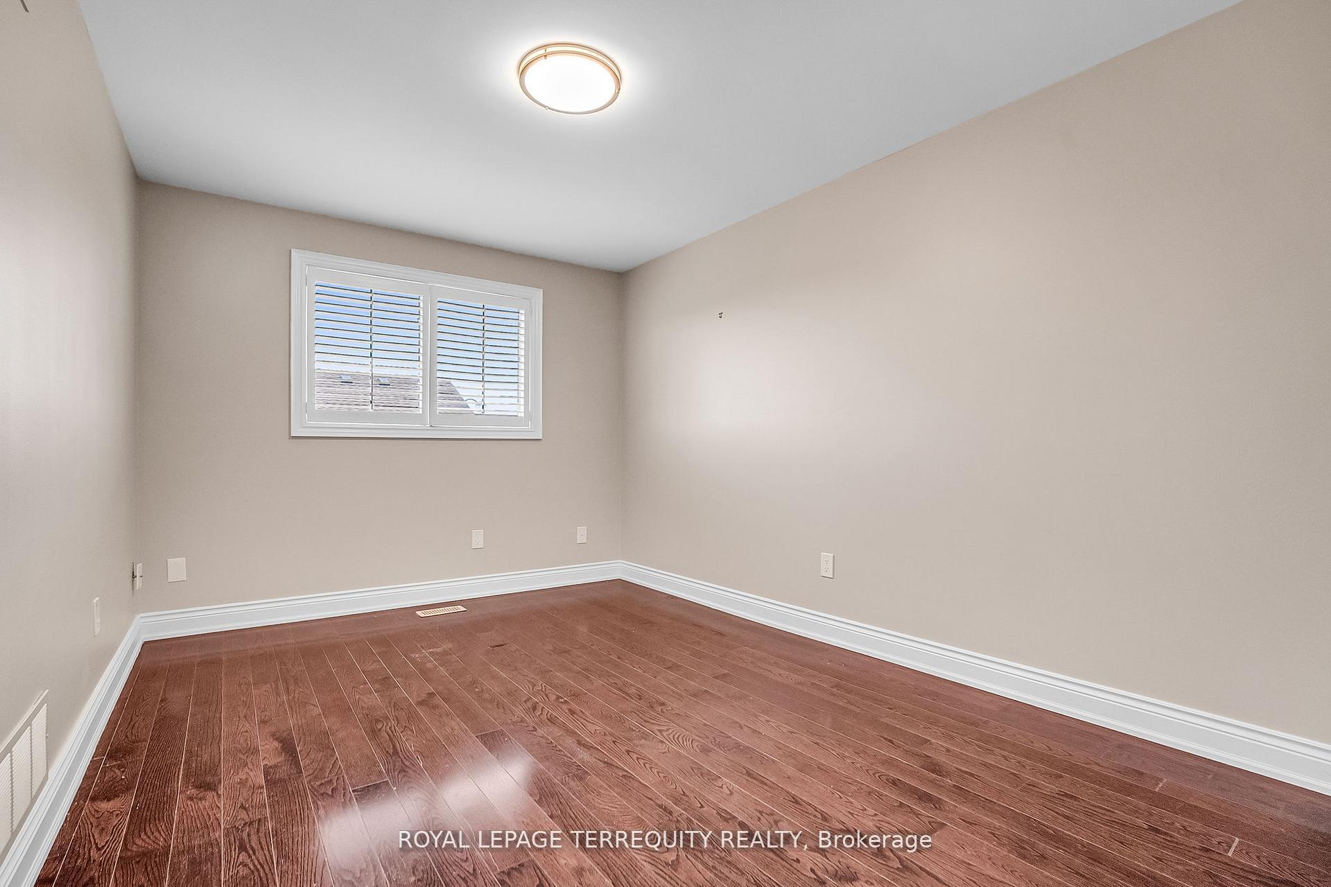 Photo 24 of 17 Agincourt Road, Vaughan, West Woodbridge — HOMEH
