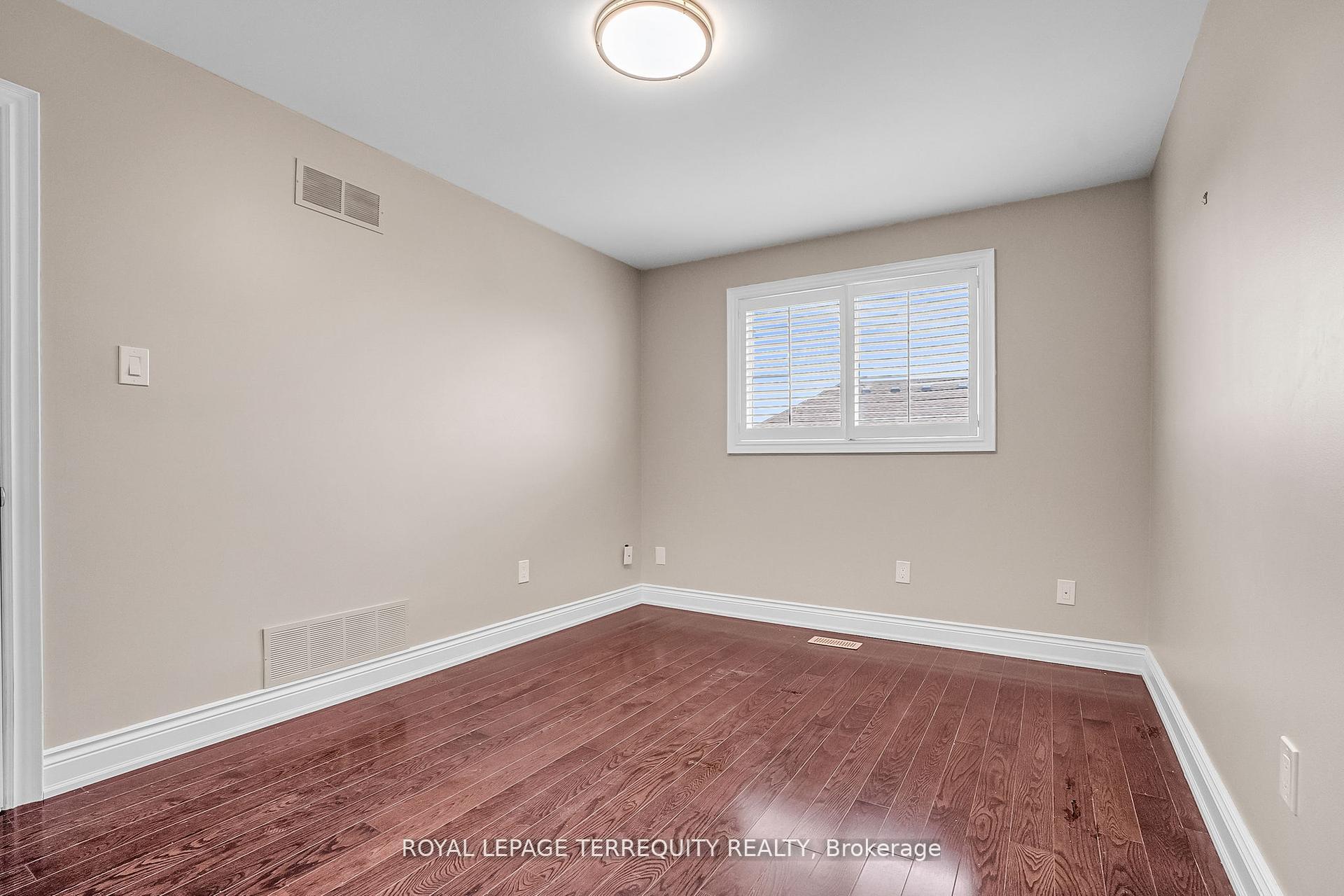Photo 25 of 17 Agincourt Road, Vaughan, West Woodbridge — HOMEH