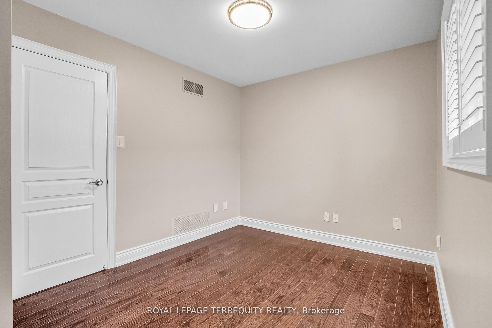 Photo 27 of 17 Agincourt Road, Vaughan, West Woodbridge — HOMEH