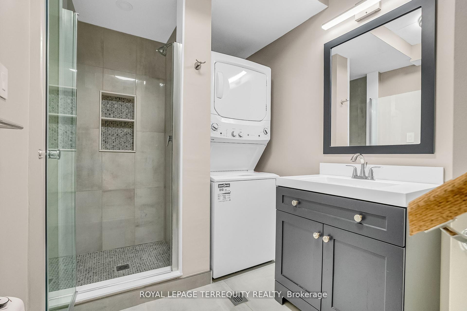 Photo 31 of 17 Agincourt Road, Vaughan, West Woodbridge — HOMEH