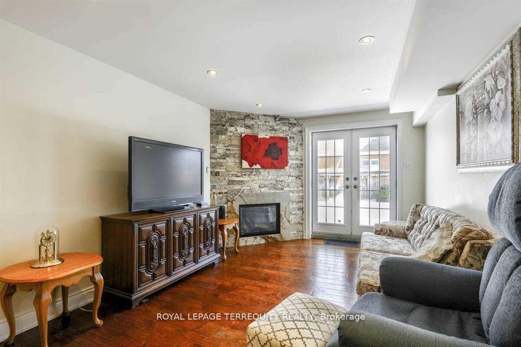 Photo 34 of 17 Agincourt Road, Vaughan, West Woodbridge — HOMEH