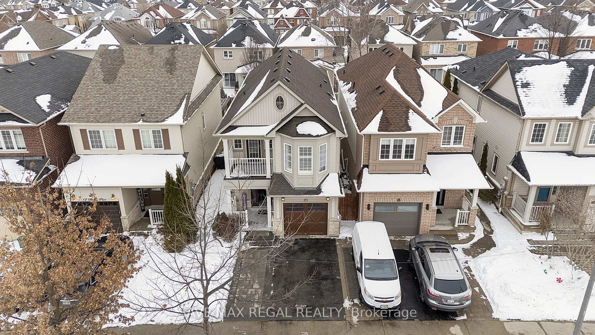 Photo 2 of 14 Bettina Place, Whitby, Rolling Acres — HOMEH