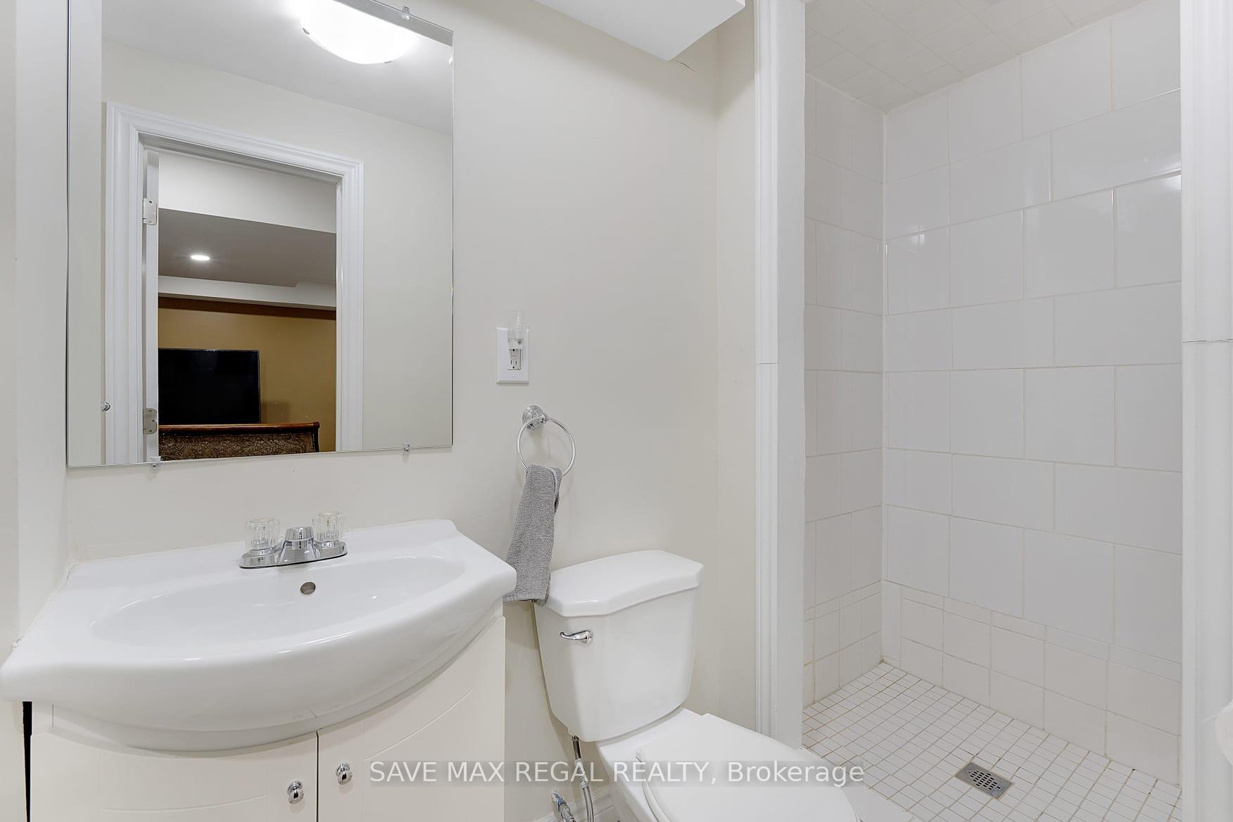 Photo 40 of 14 Bettina Place, Whitby, Rolling Acres — HOMEH